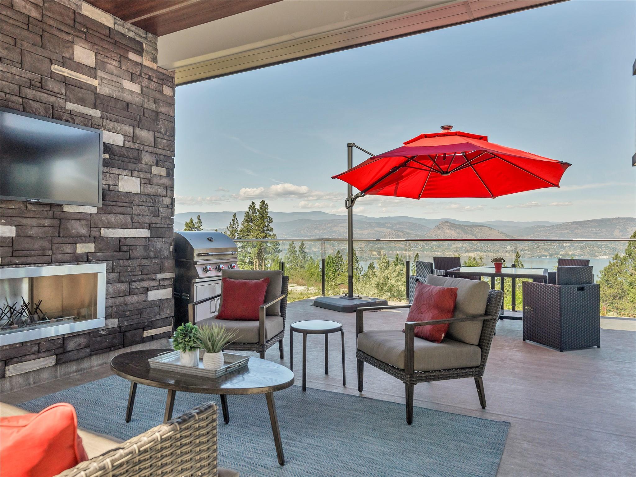 3060 Outlook Way Naramata V0H 1N1