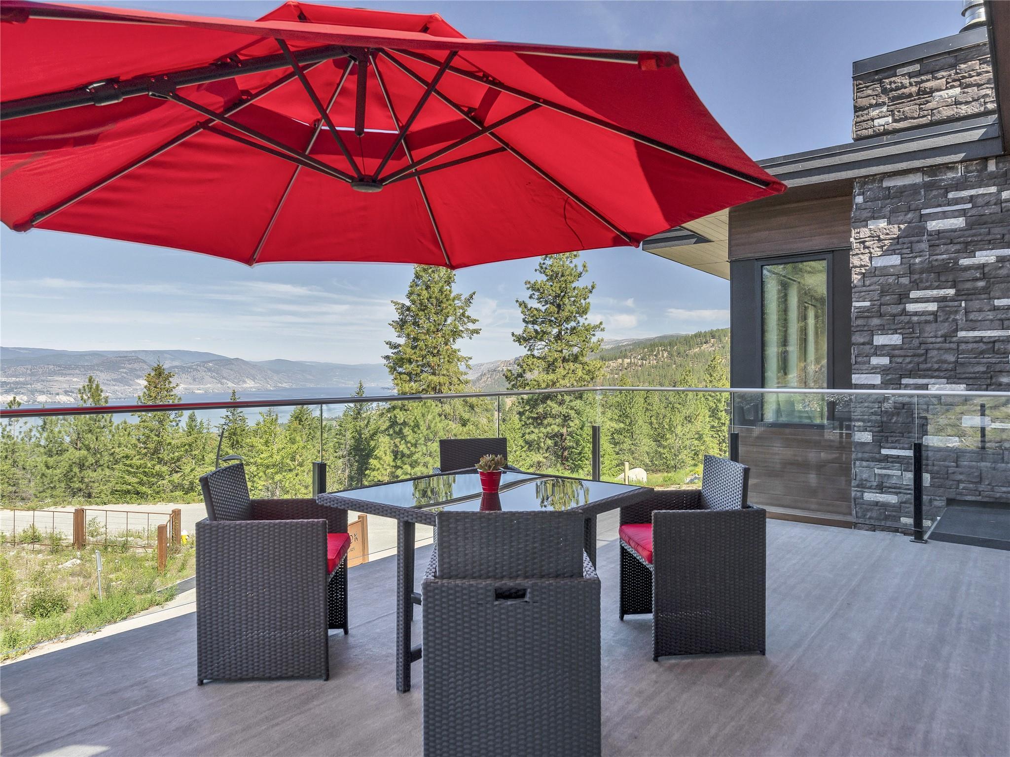 3060 Outlook Way Naramata V0H 1N1