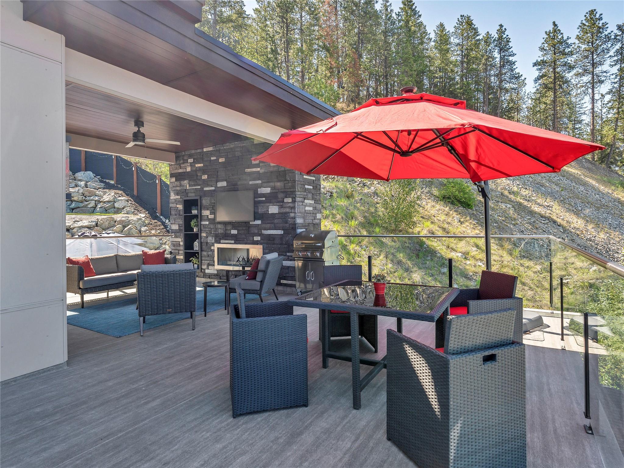 3060 Outlook Way Naramata V0H 1N1
