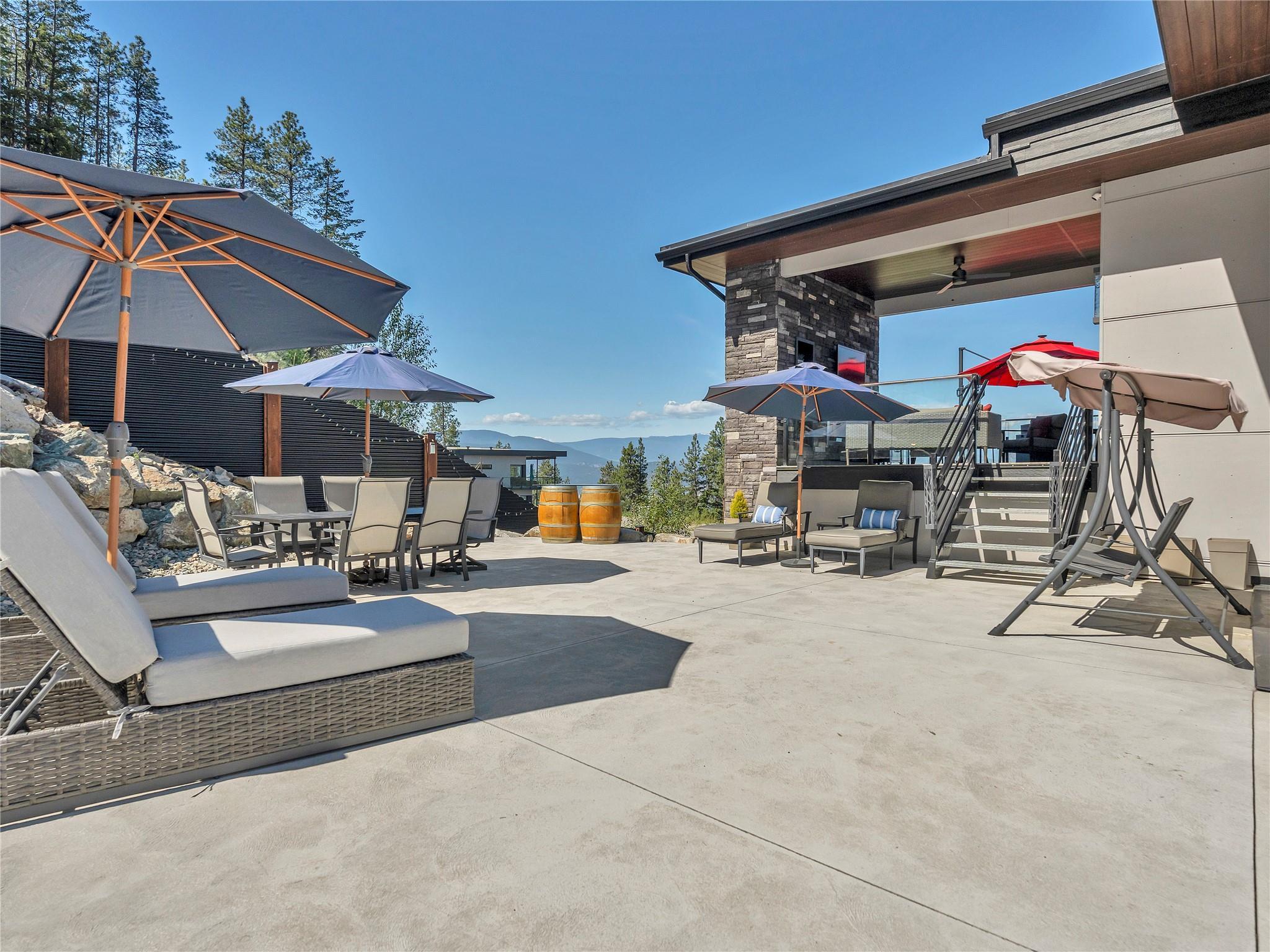 3060 Outlook Way Naramata V0H 1N1