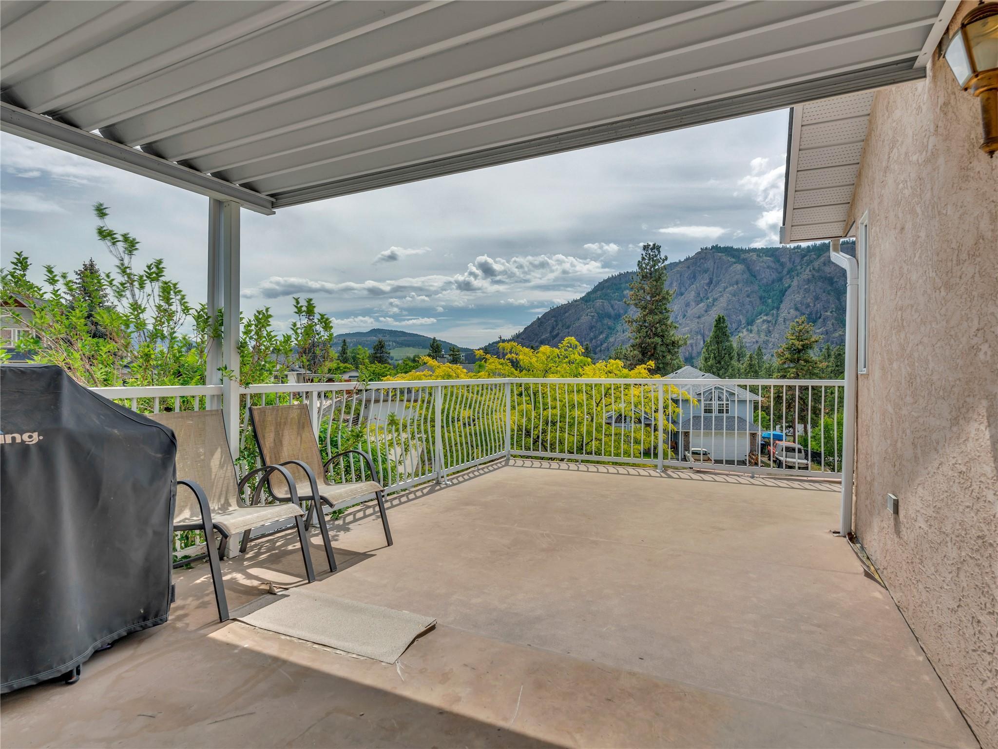 1357 Peachcliff Place Okanagan Falls V0H 1R1