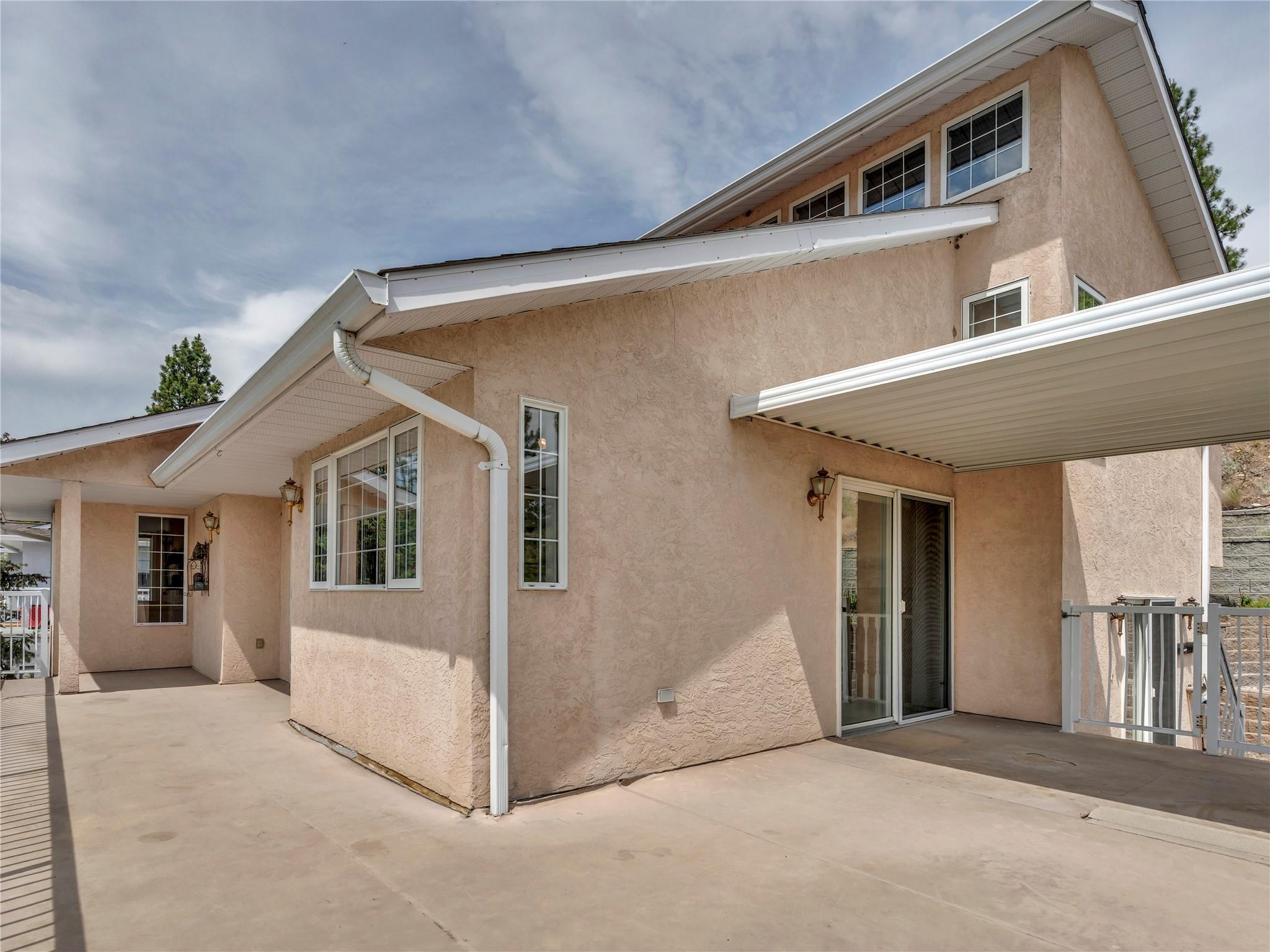 1357 Peachcliff Place Okanagan Falls V0H 1R1