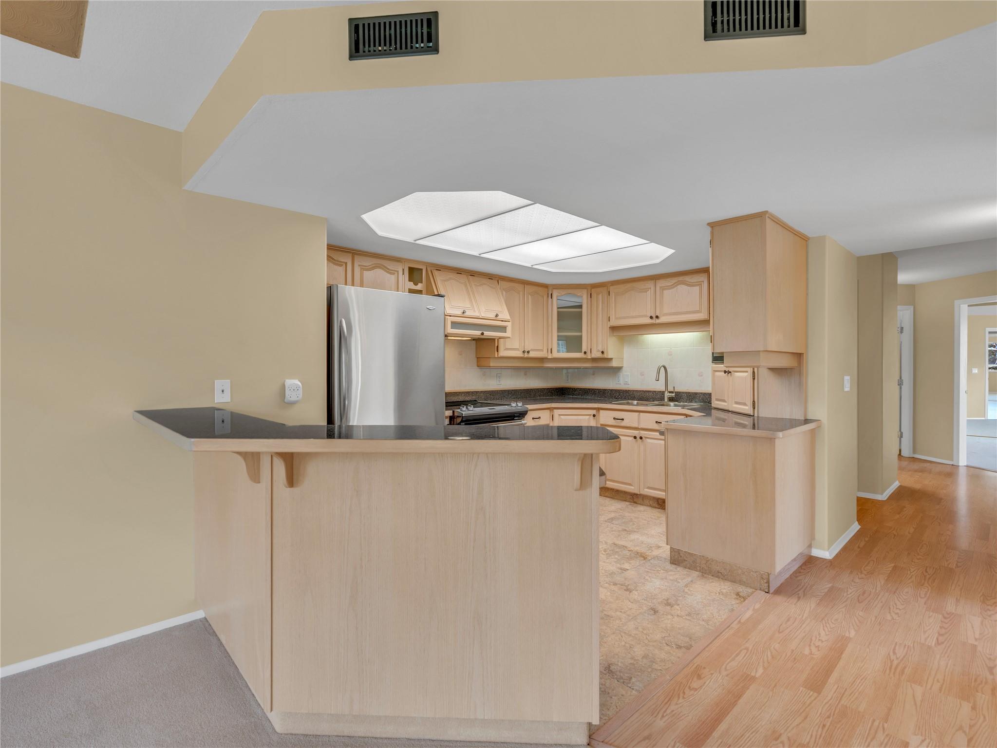 3595 Skaha Lake Road 312 Penticton V2A 7K2