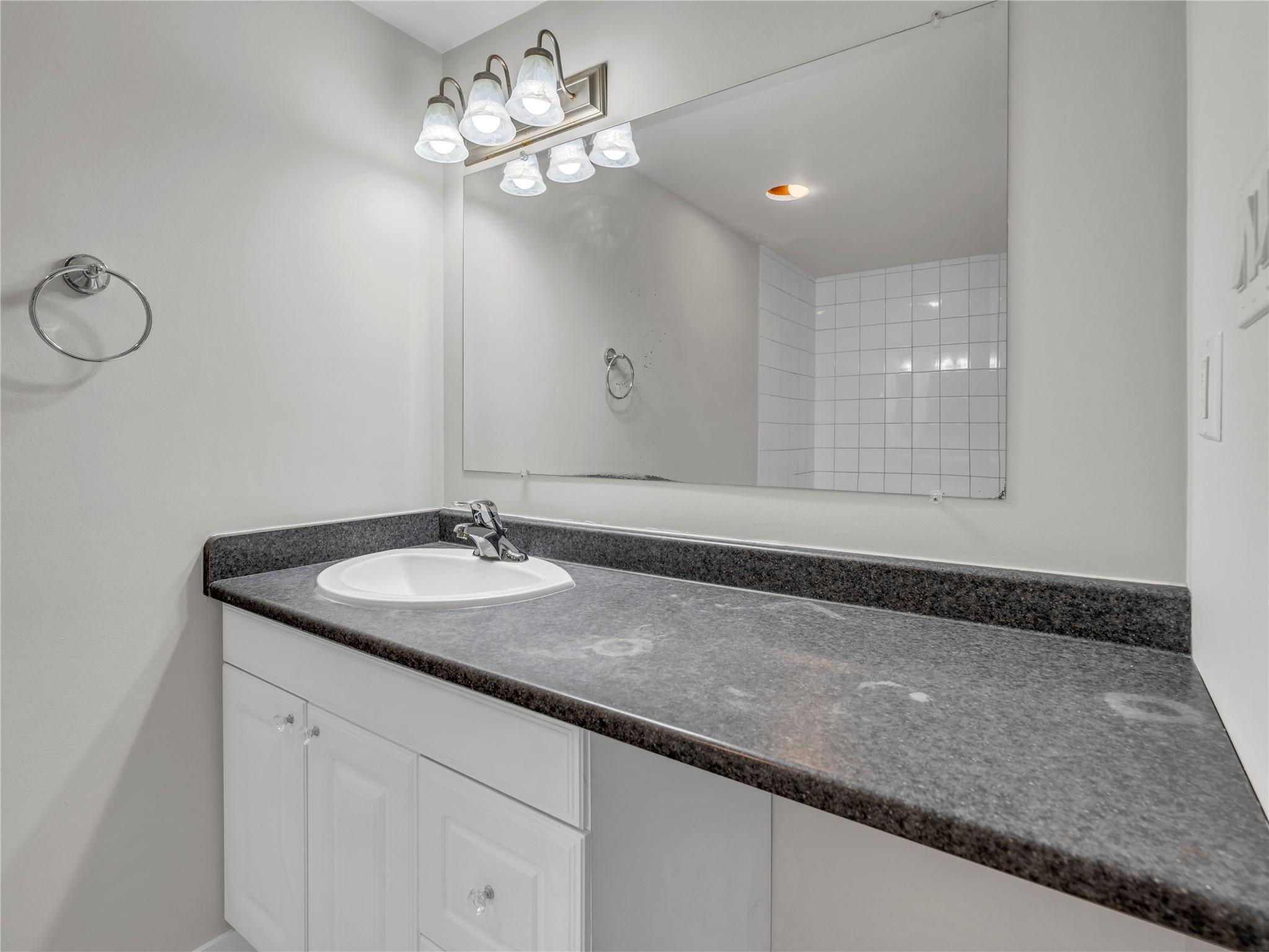 110 Skaha Place 105 Penticton V2A 7L1