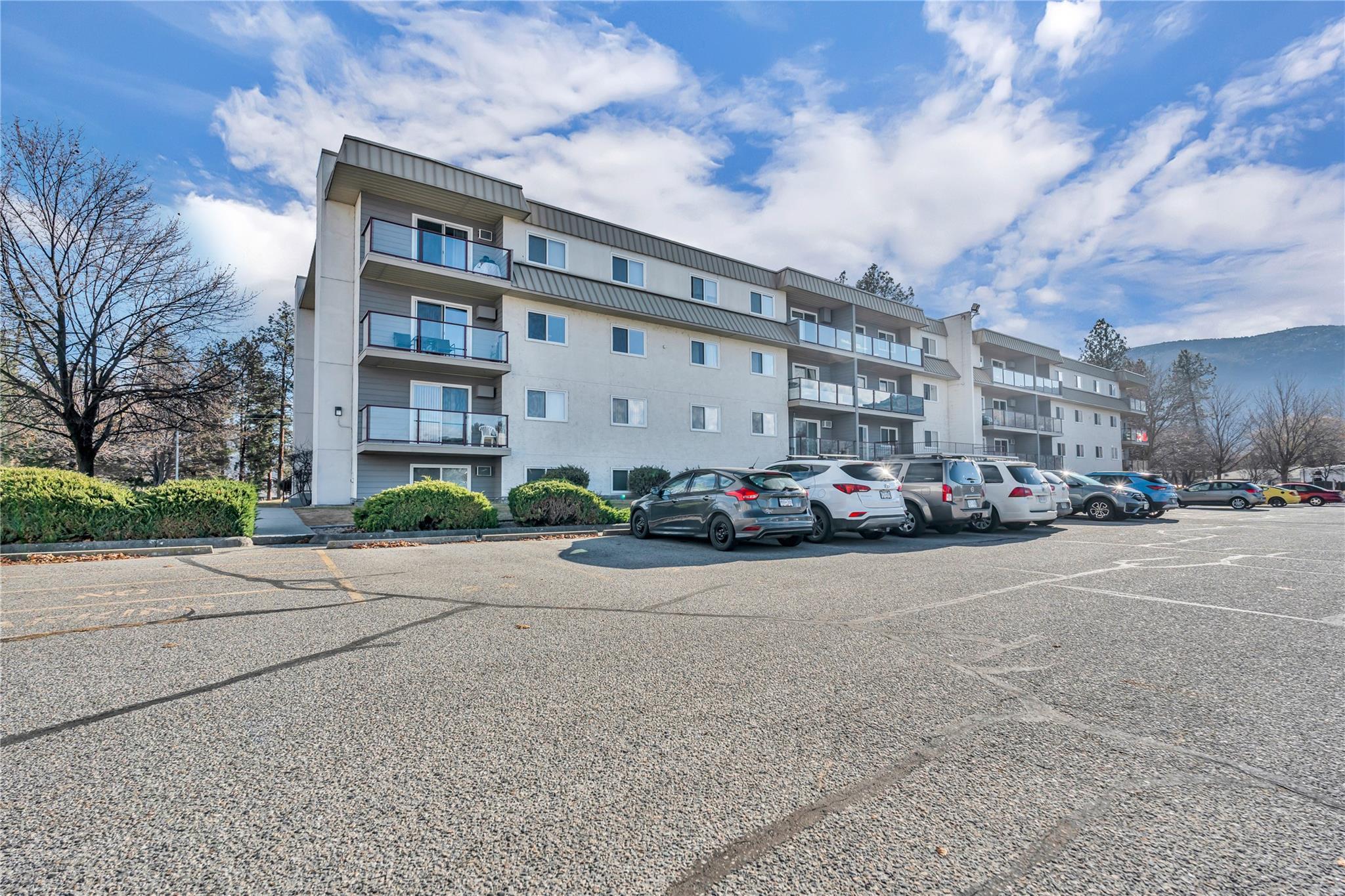 110 Skaha Place 105 Penticton V2A 7L1