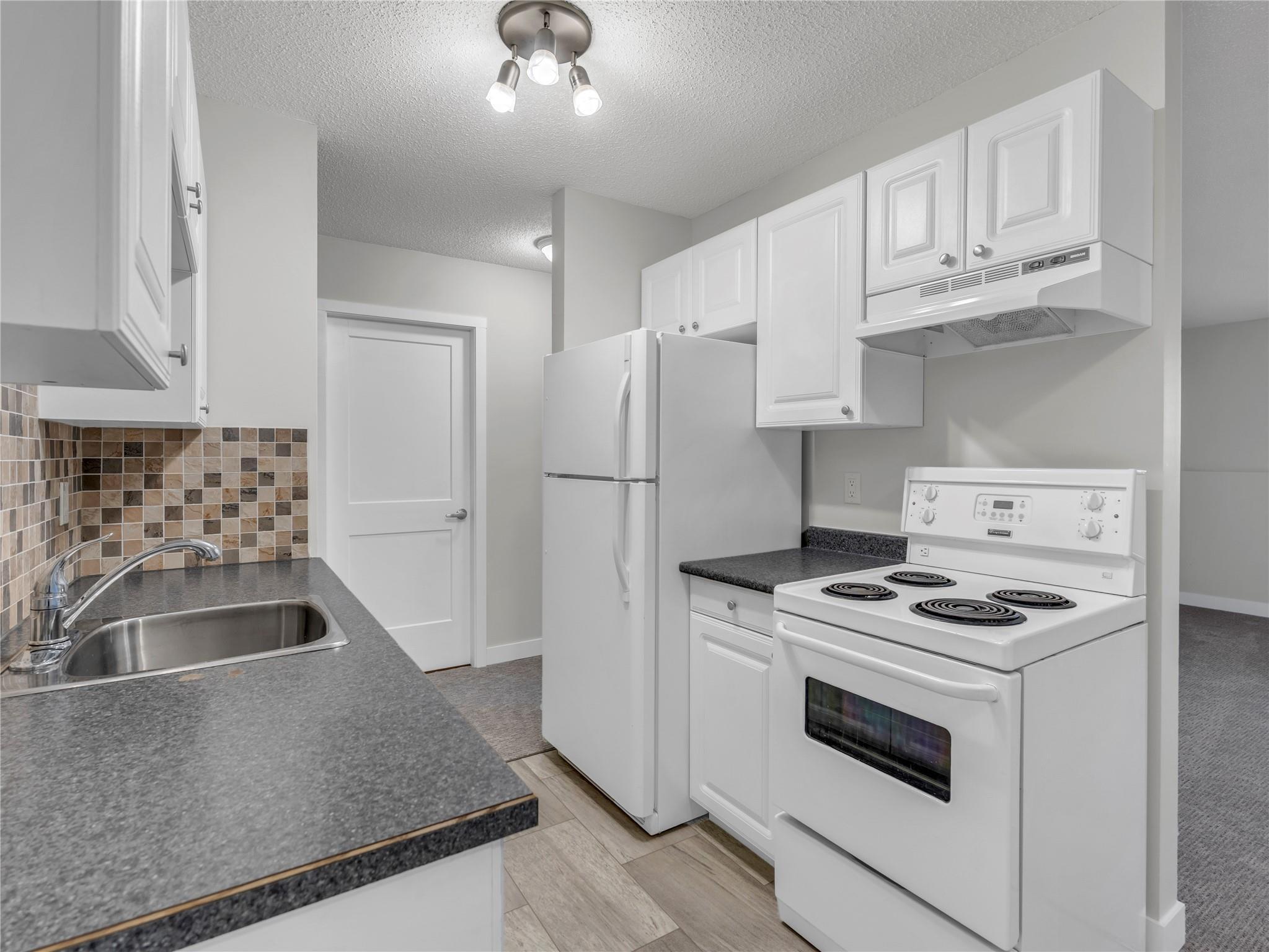 110 Skaha Place 105 Penticton V2A 7L1