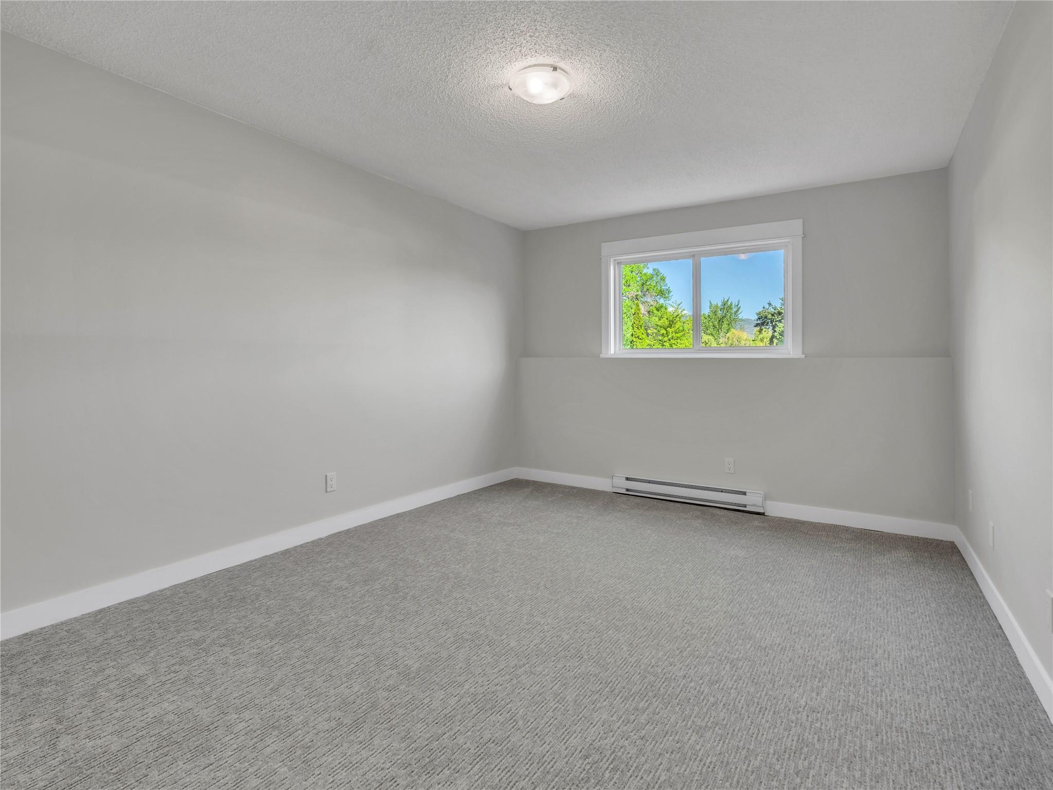 110 Skaha Place 105 Penticton V2A 7L1