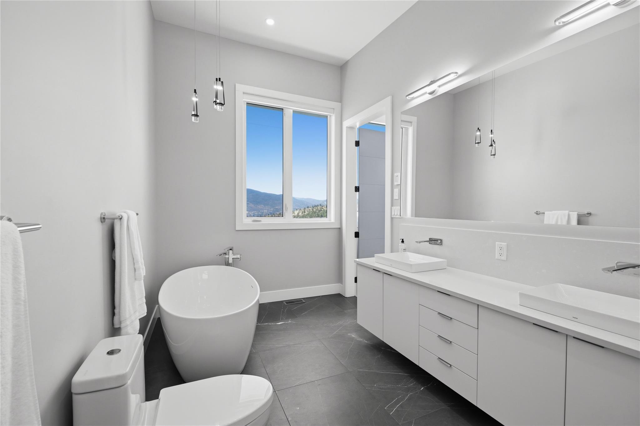 1106 Syer Road Penticton V2A 9G4