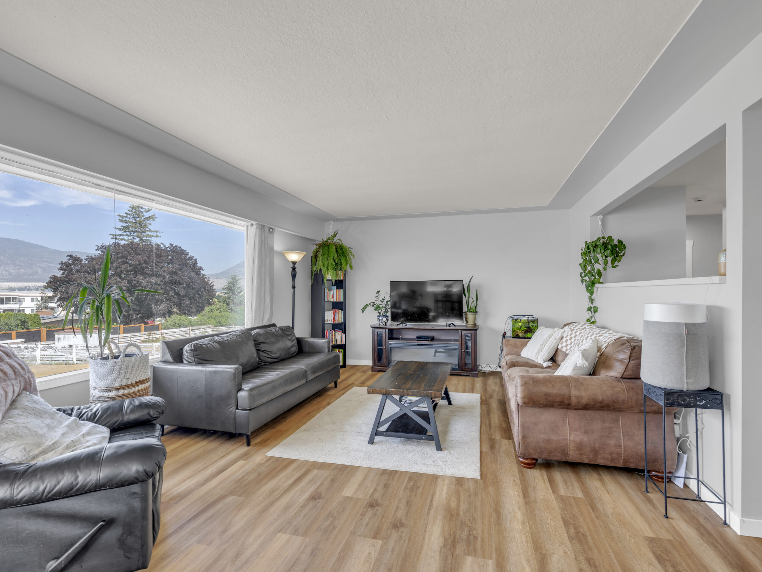 1477 Carmi Drive Penticton V2A 4R9