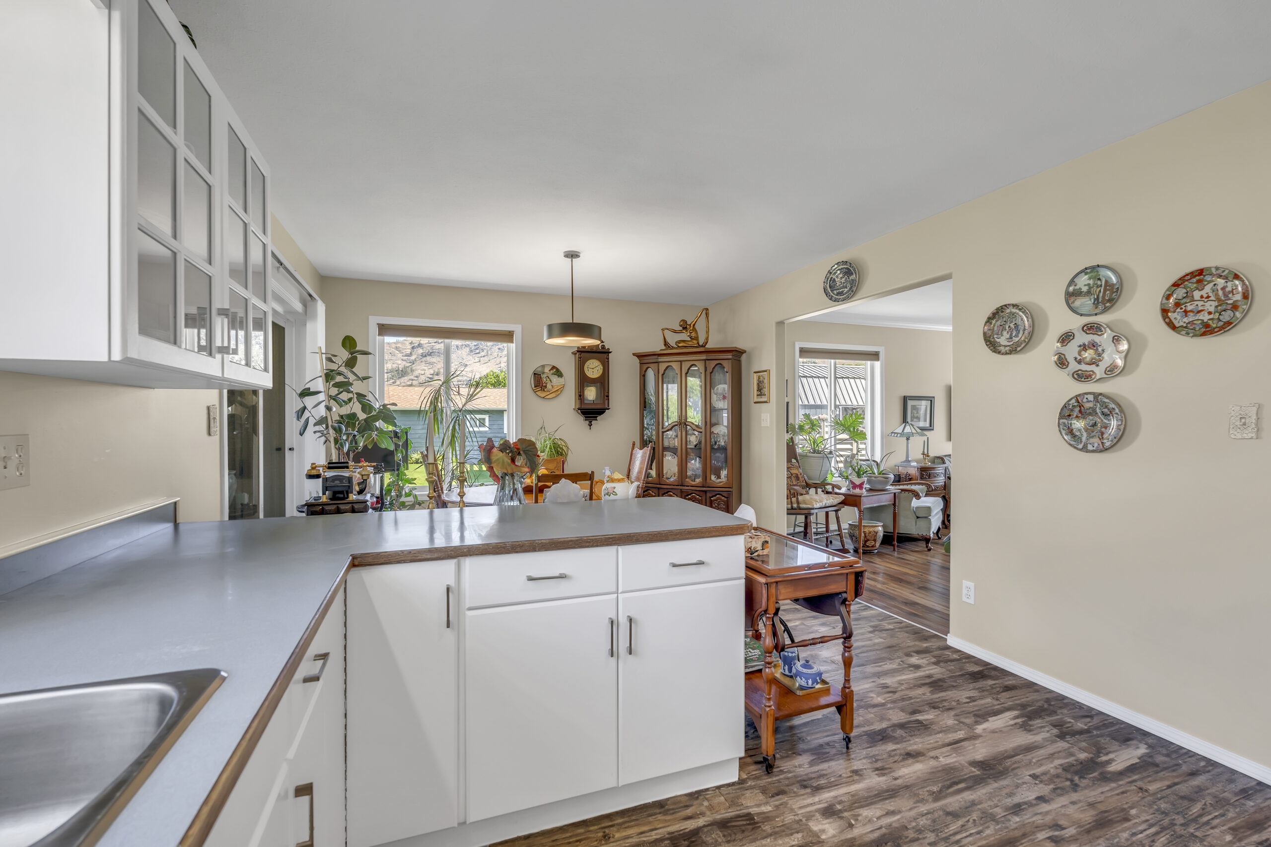522 Vansanten Road 1 Keremeos V0H 1N5
