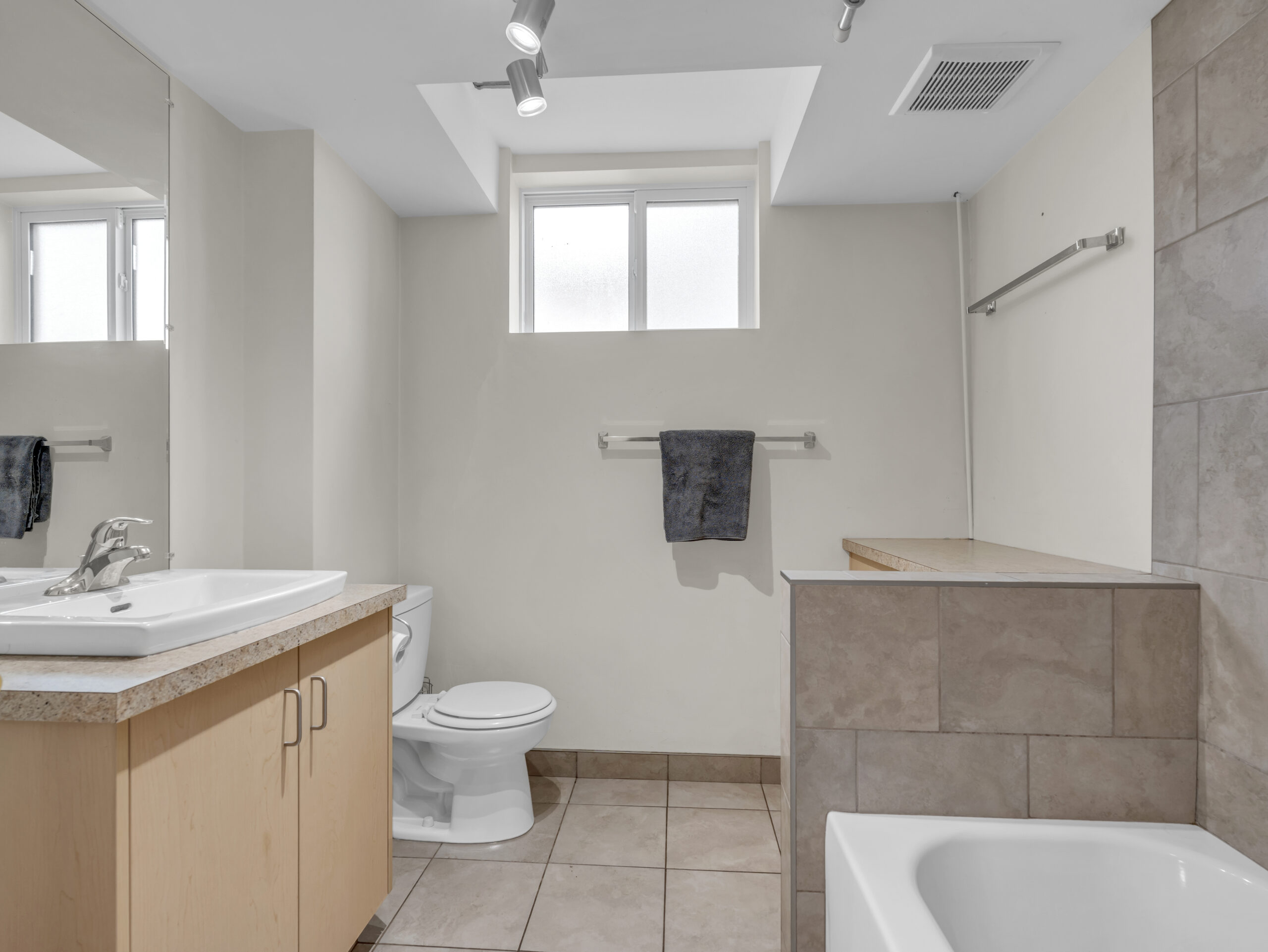 1477 Carmi Drive Penticton V2A 4R9