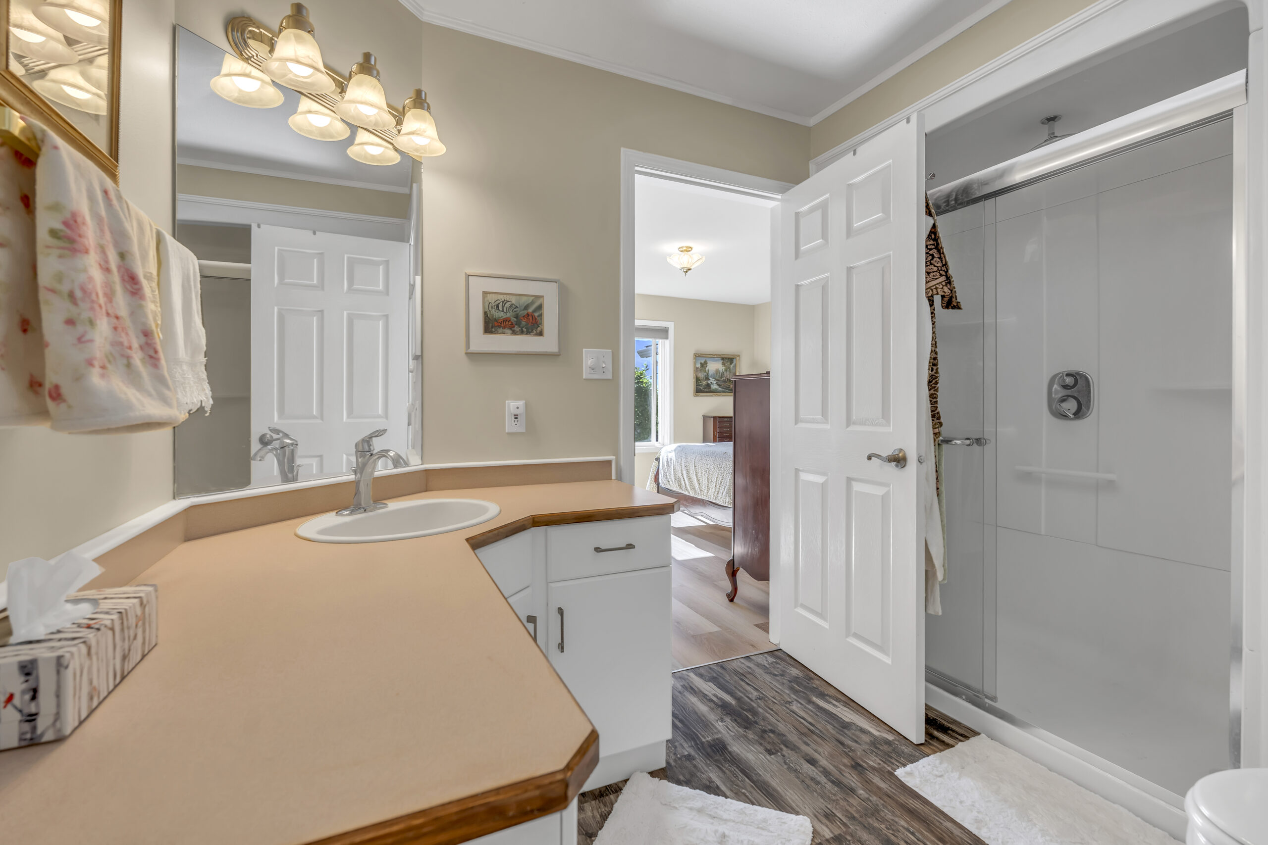 522 Vansanten Road 1 Keremeos V0H 1N5