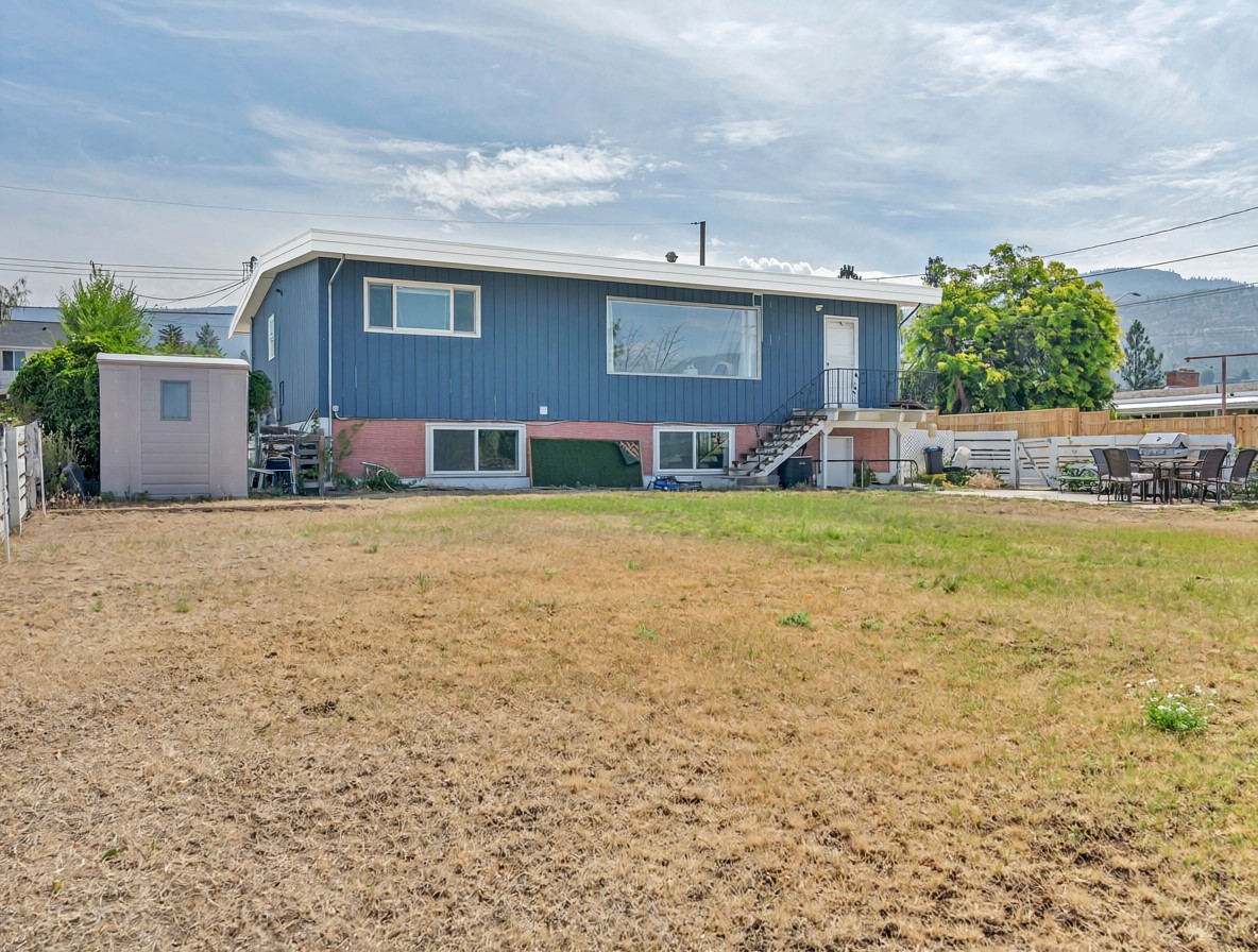 1477 Carmi Drive Penticton V2A 4R9