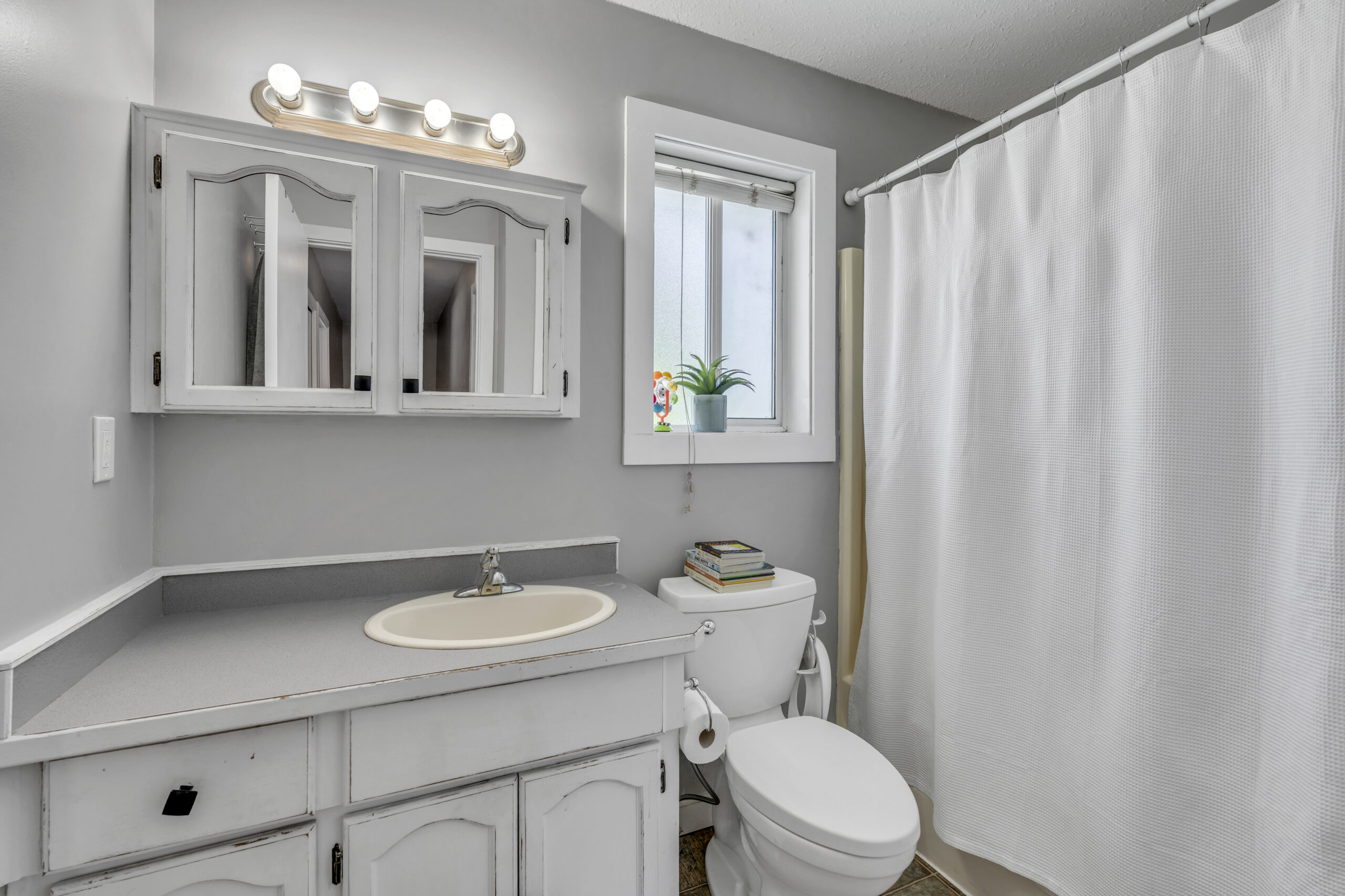299 Roy Avenue Penticton V2A 7M8