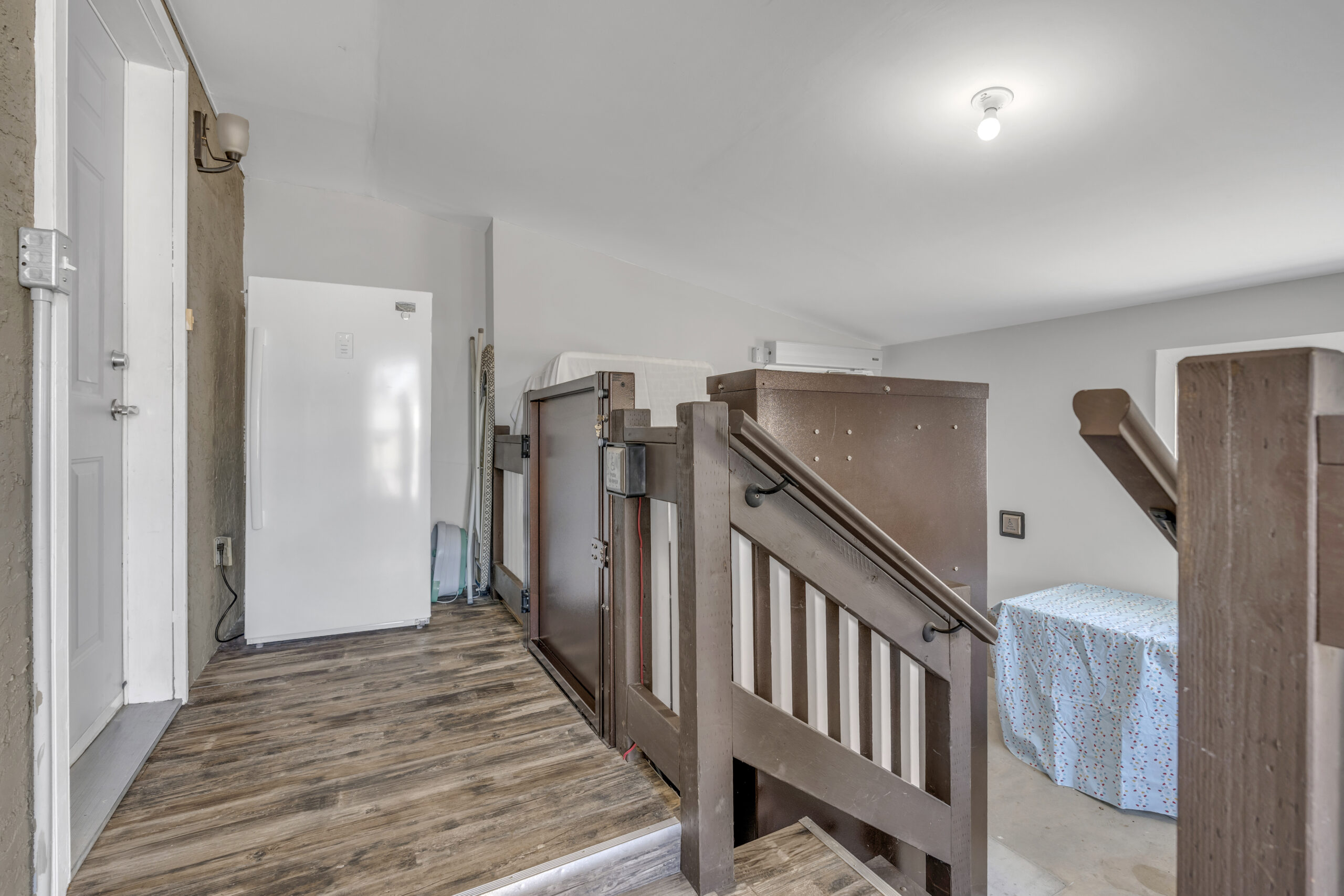 522 Vansanten Road 1 Keremeos V0H 1N5