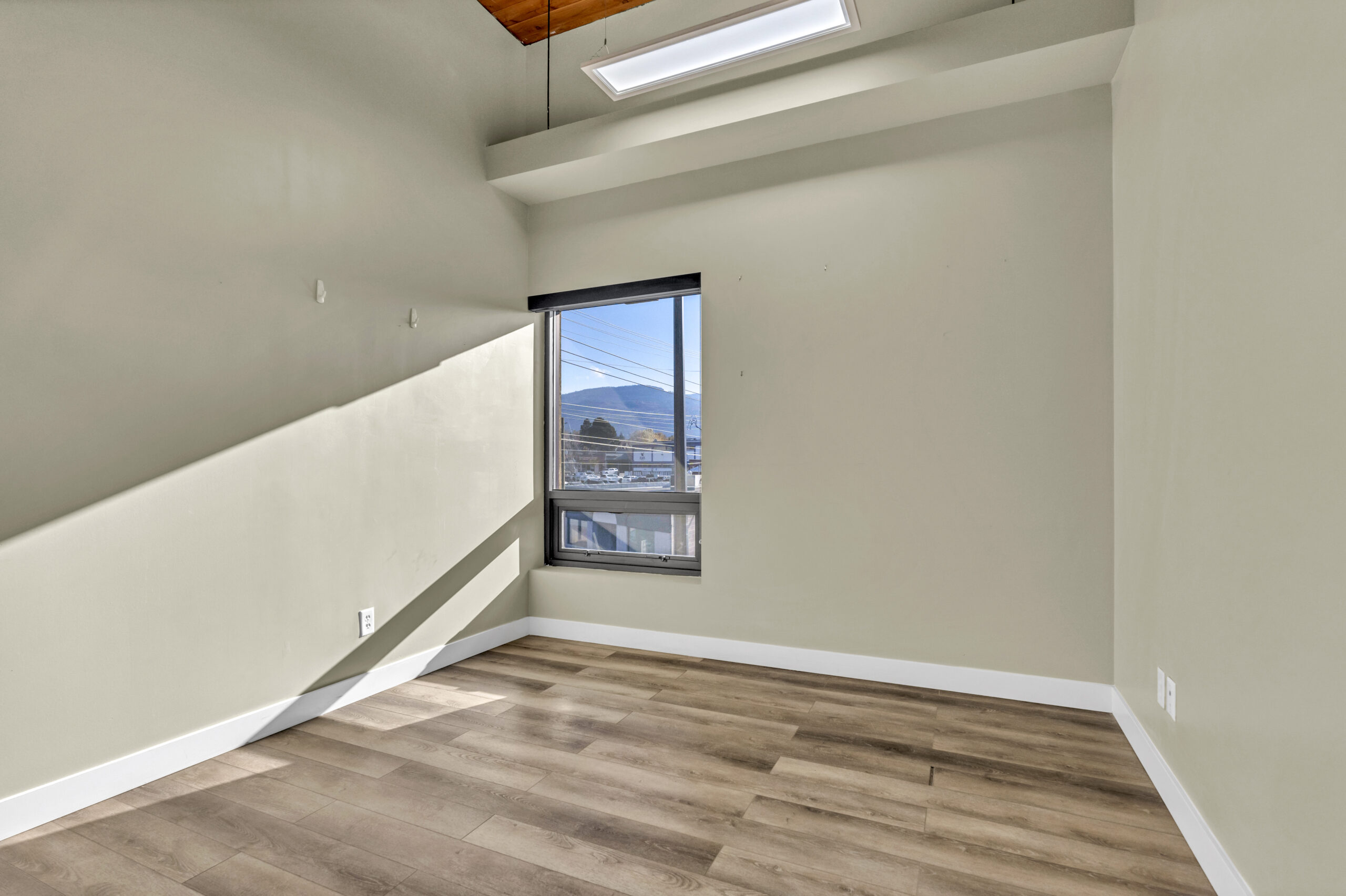 284 Main Street 101 & 210 Penticton V2A 5B2