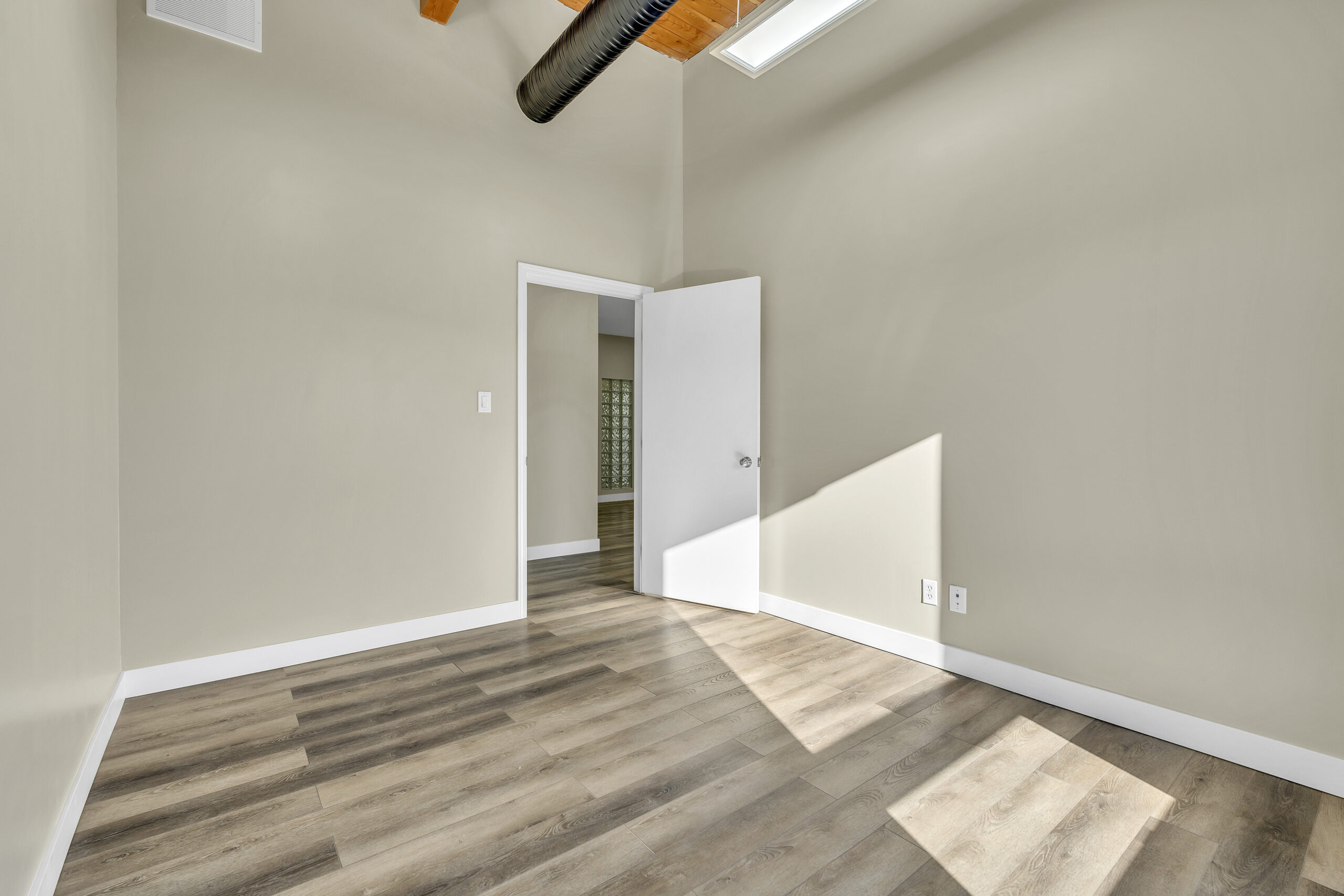 284 Main Street 101 & 210 Penticton V2A 5B2