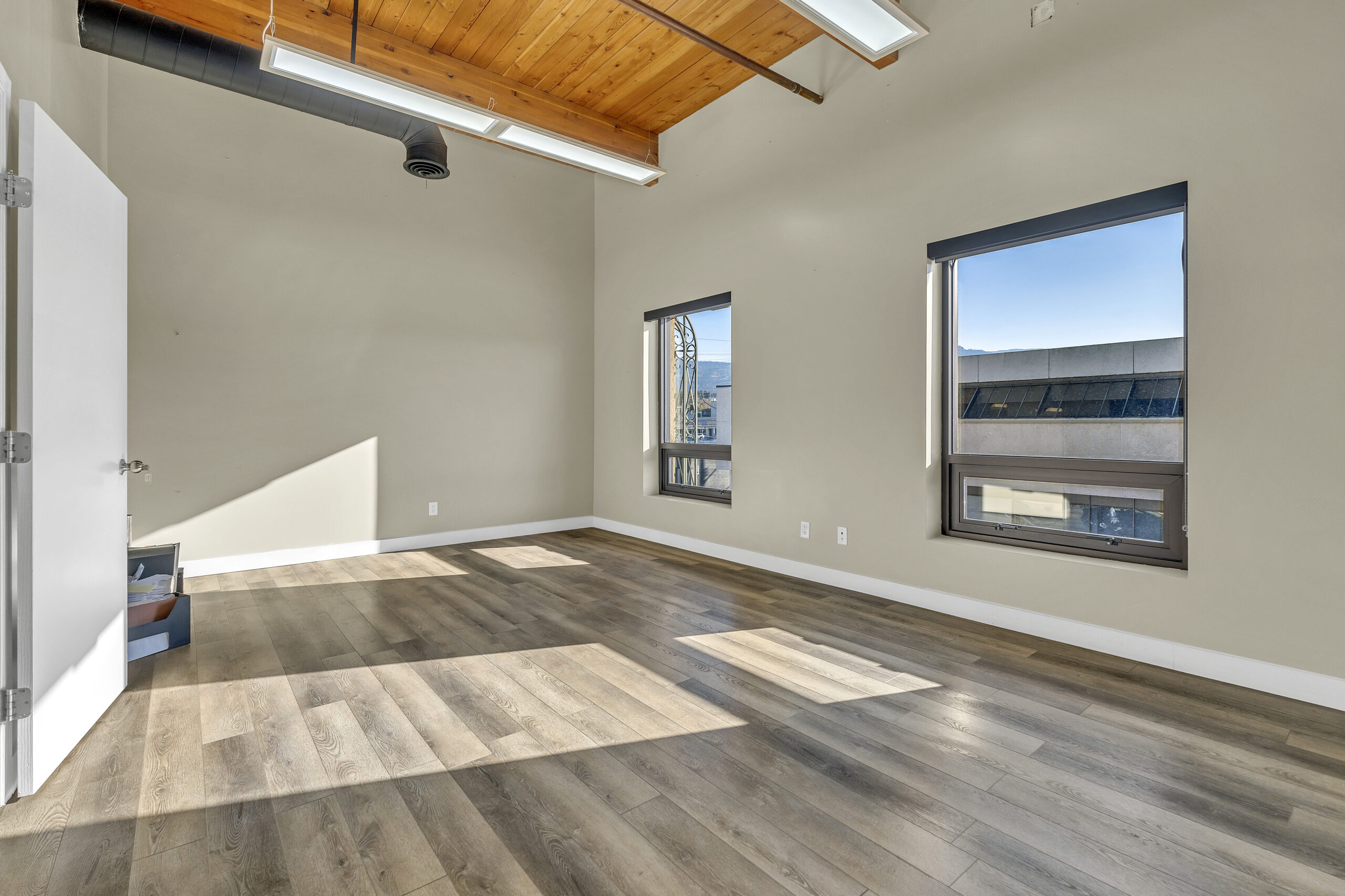 284 Main Street 101 & 210 Penticton V2A 5B2