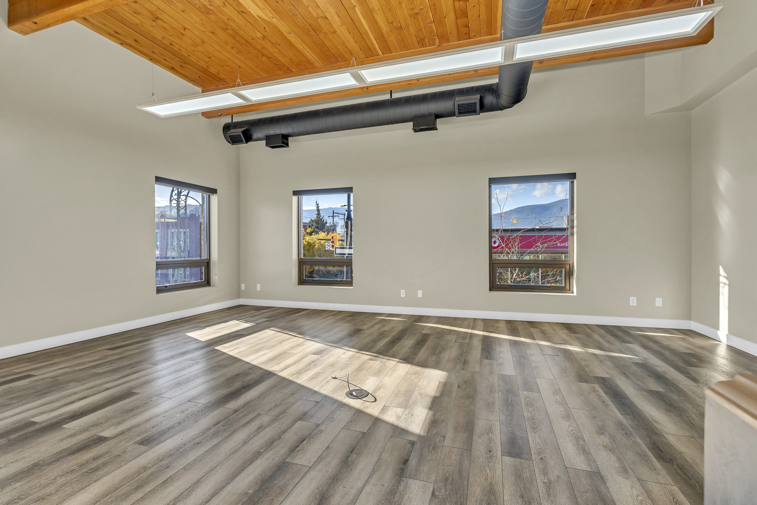 284 Main Street 101 & 210 Penticton V2A 5B2
