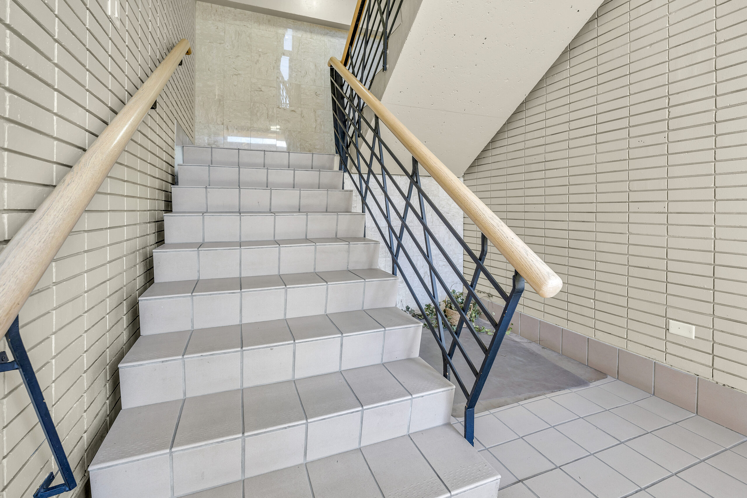 284 Main Street 101 & 210 Penticton V2A 5B2