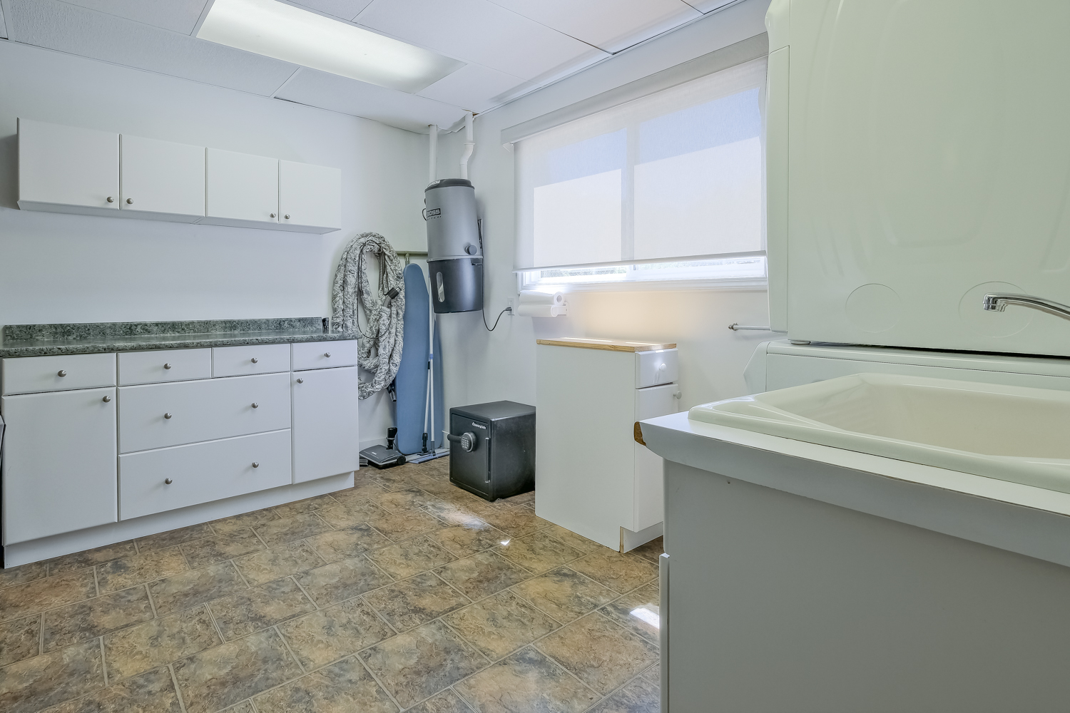 709 Bartlett Drive Penticton V2A 7K8