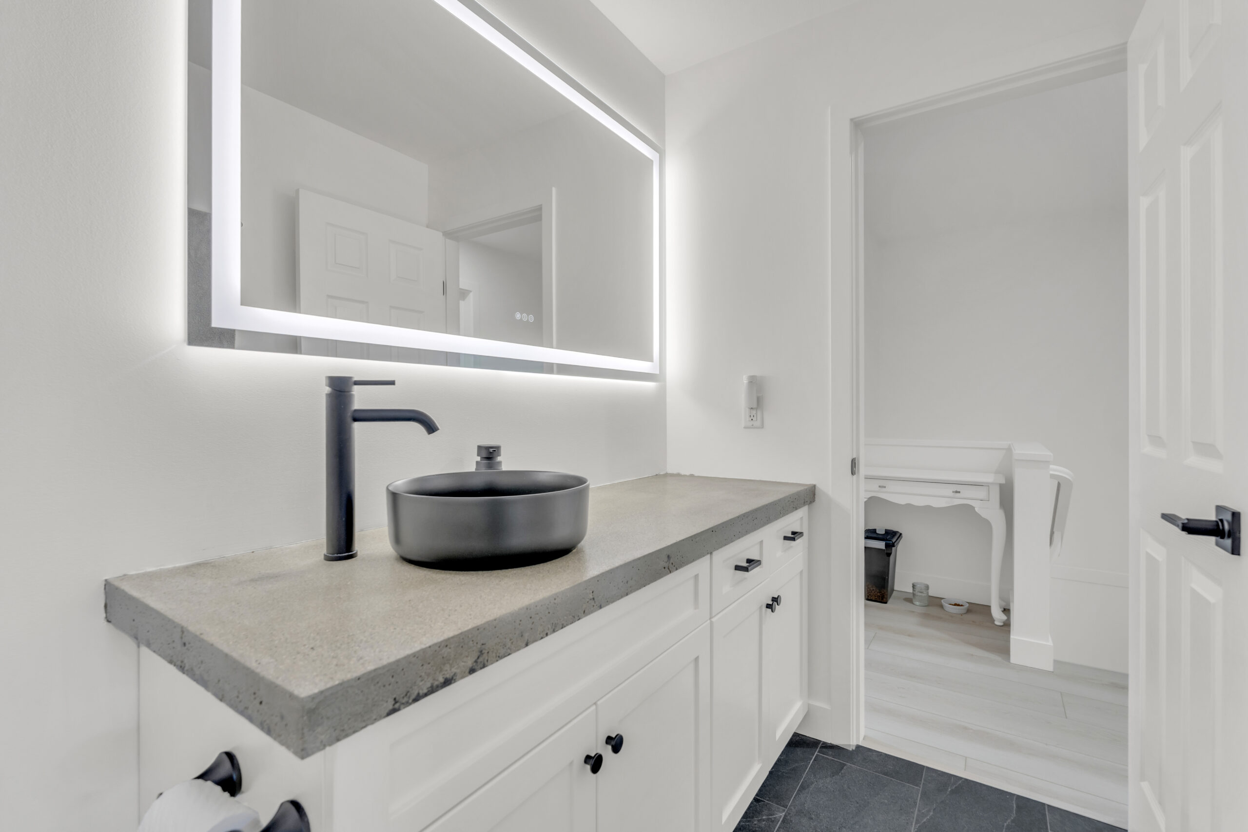 48 Galt Avenue 116 Penticton V2A 9C3
