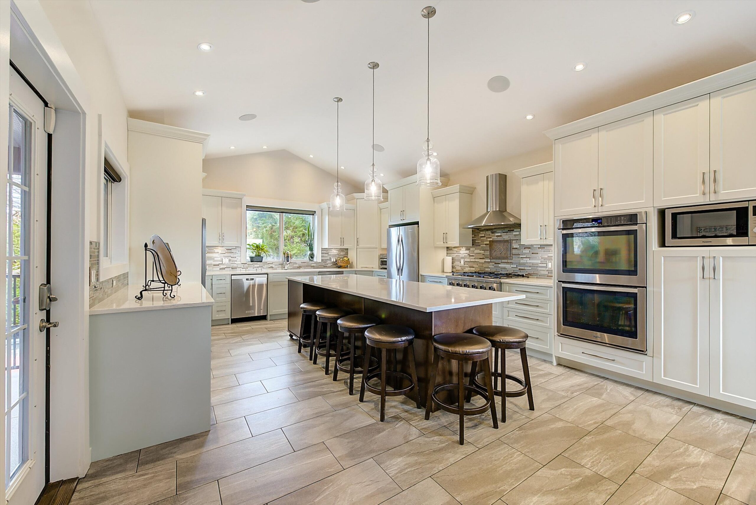 1506 Johnson Street Summerland V0H 1Z9