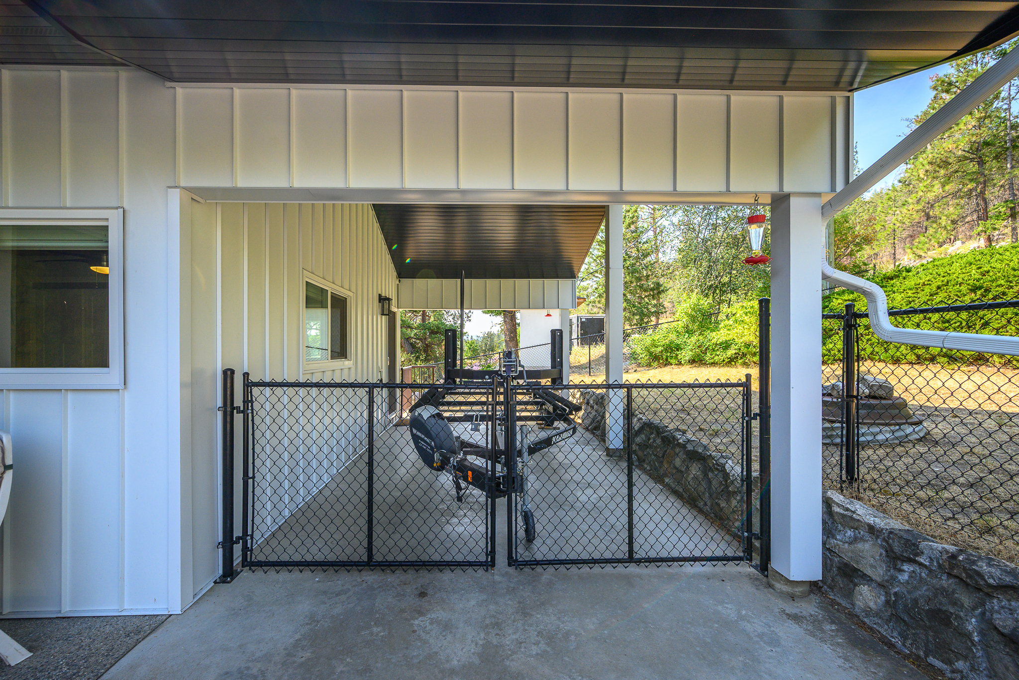 3723 Westside Road N Kelowna V1Z 3W8