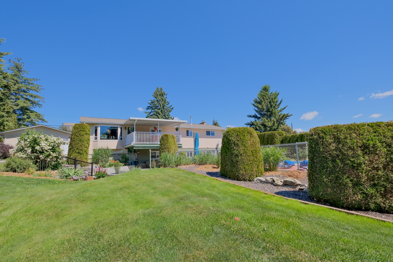 709 Bartlett Drive Penticton V2A 7K8