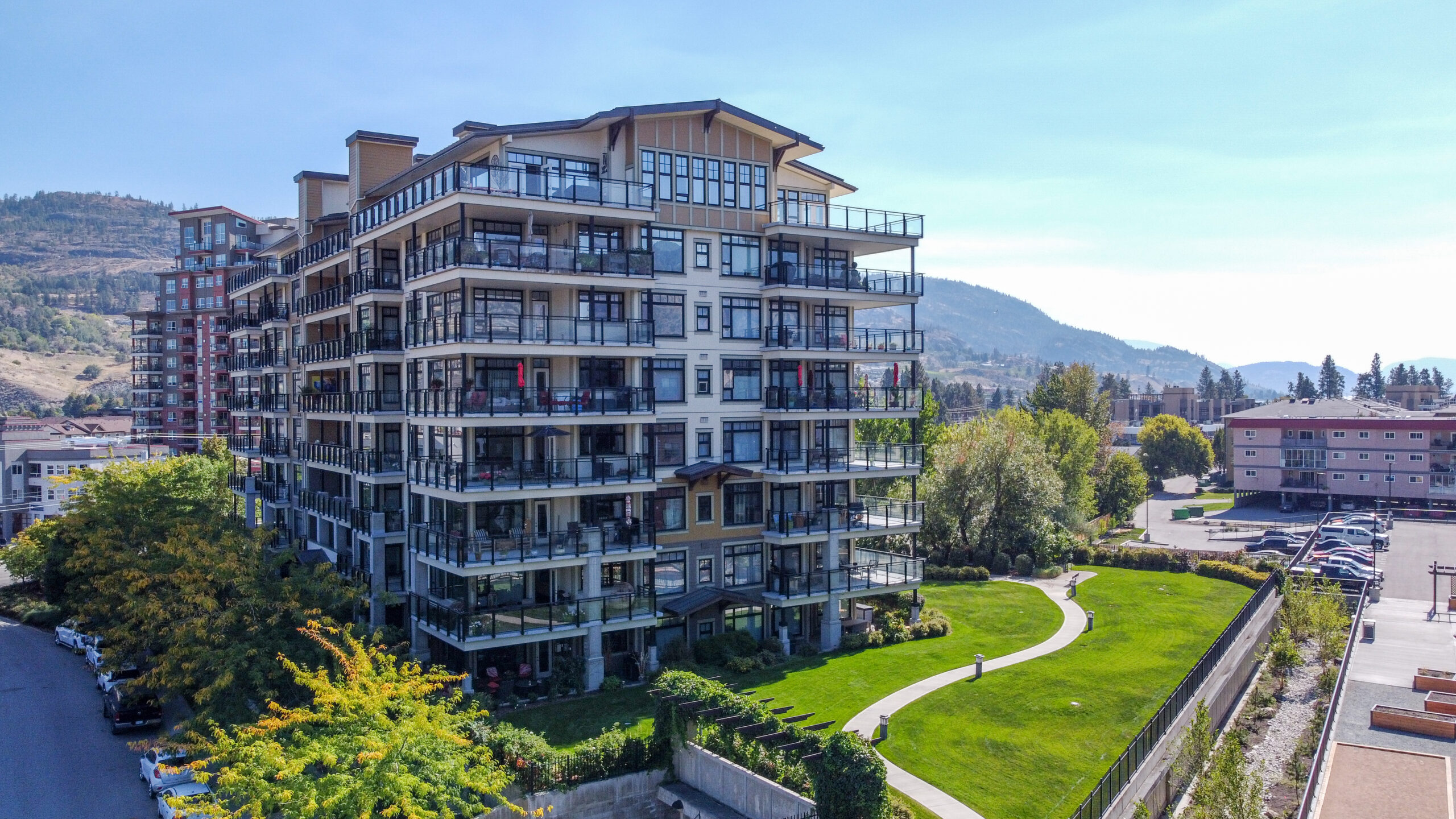 3301 Skaha Lake Road 505 Penticton V2A 6G6