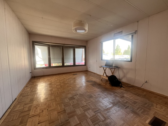 3245 Paris Street 55 Penticton V2A 3T9
