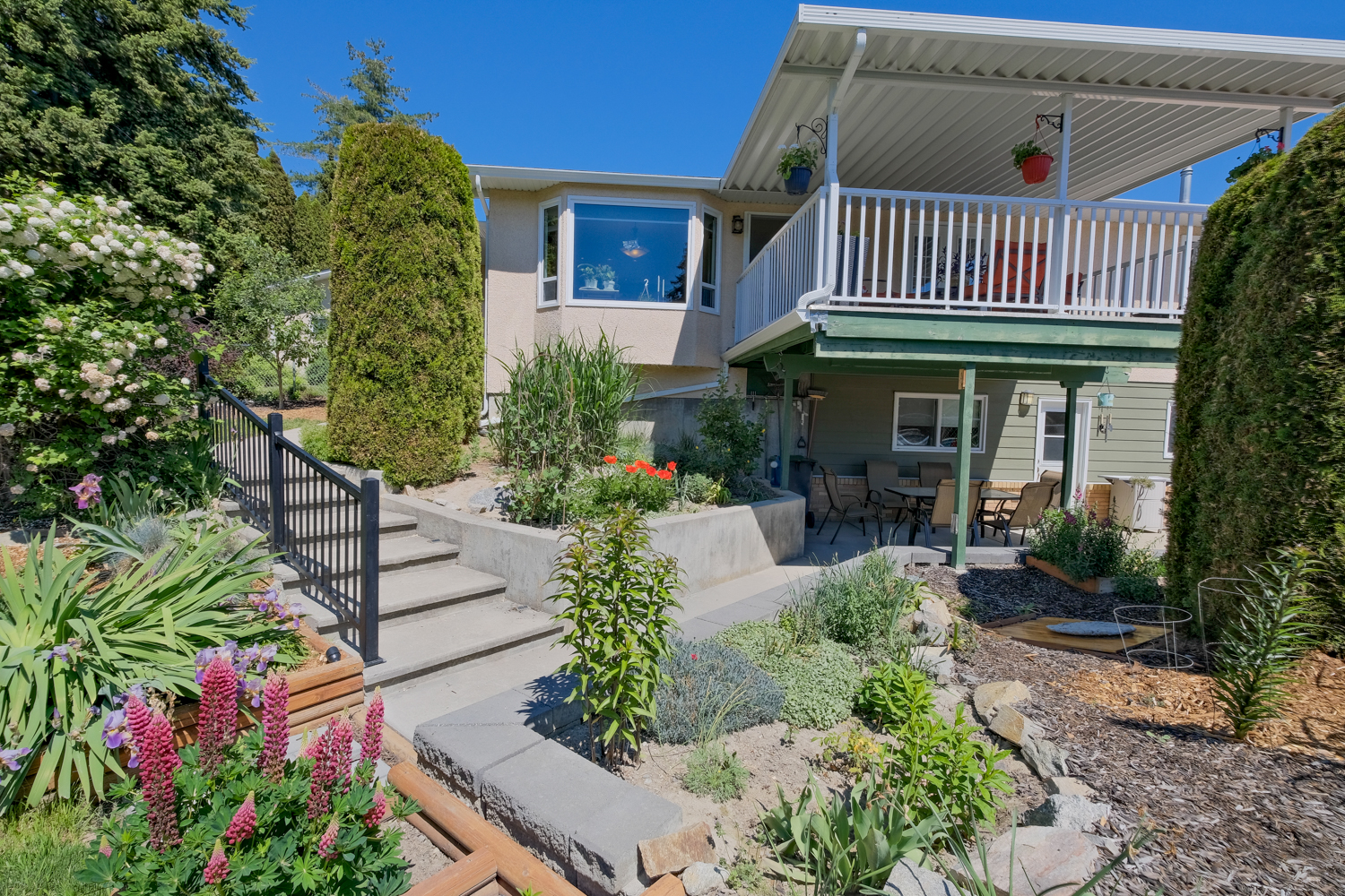 709 Bartlett Drive Penticton V2A 7K8