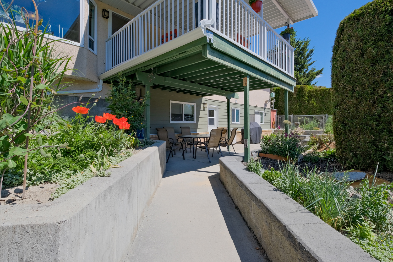 709 Bartlett Drive Penticton V2A 7K8