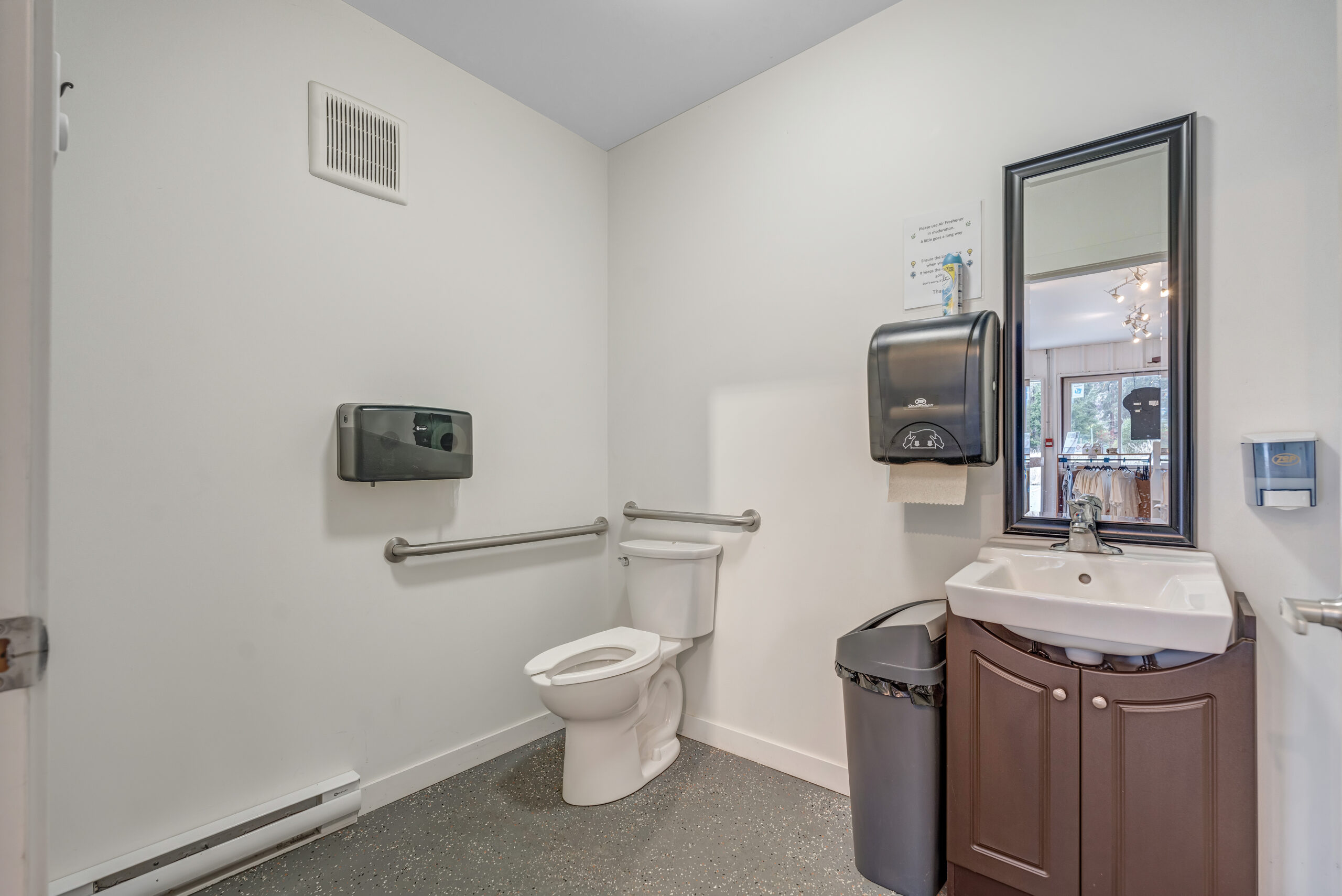 18006 Bentley Street 101 Summerland V0H 1Z3