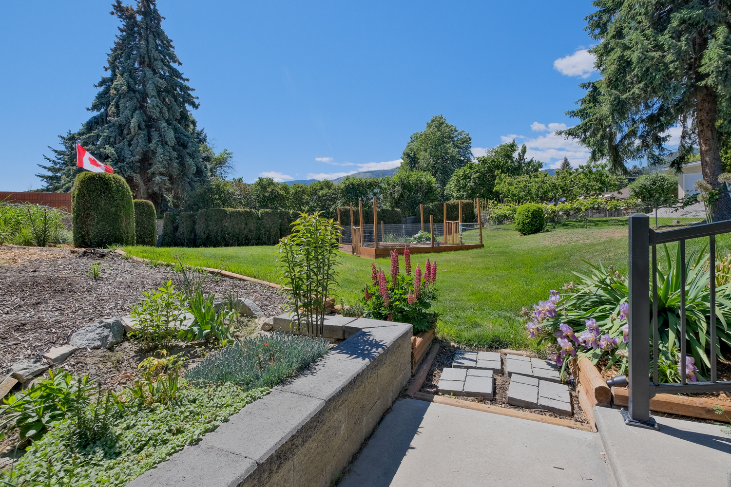 709 Bartlett Drive Penticton V2A 7K8