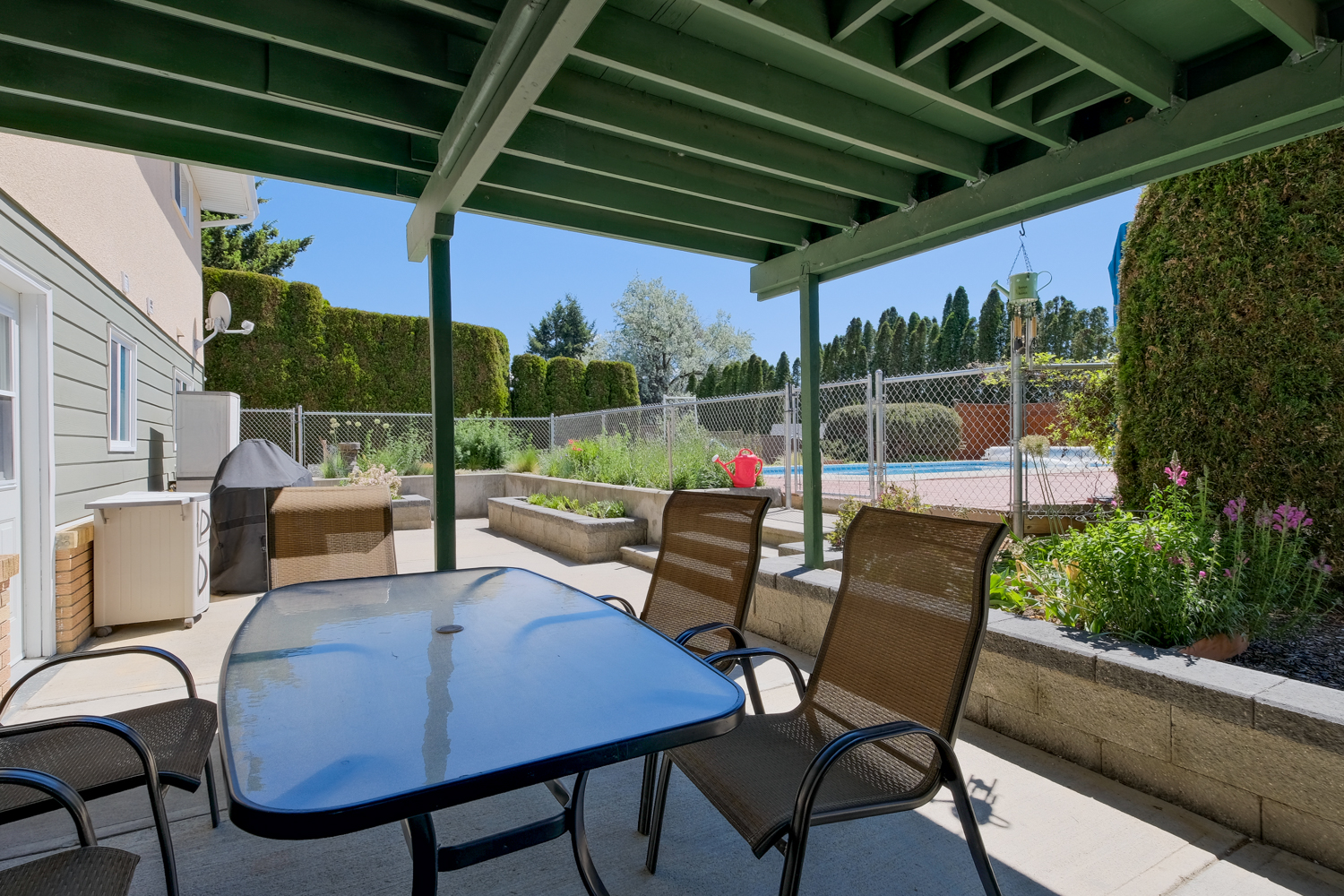 709 Bartlett Drive Penticton V2A 7K8