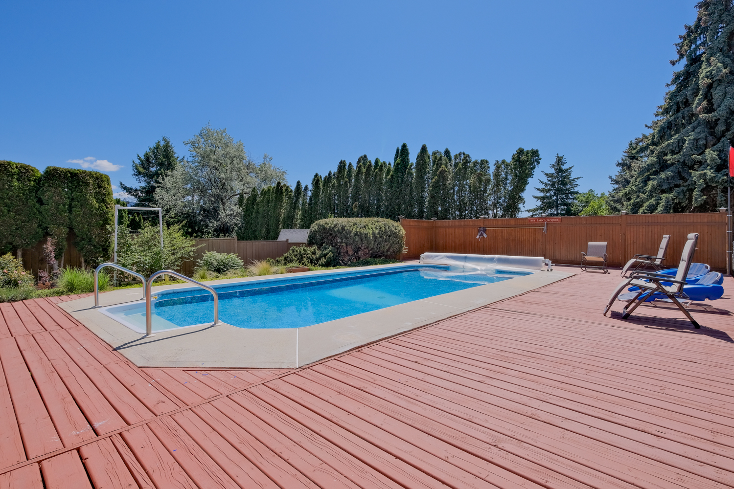 709 Bartlett Drive Penticton V2A 7K8