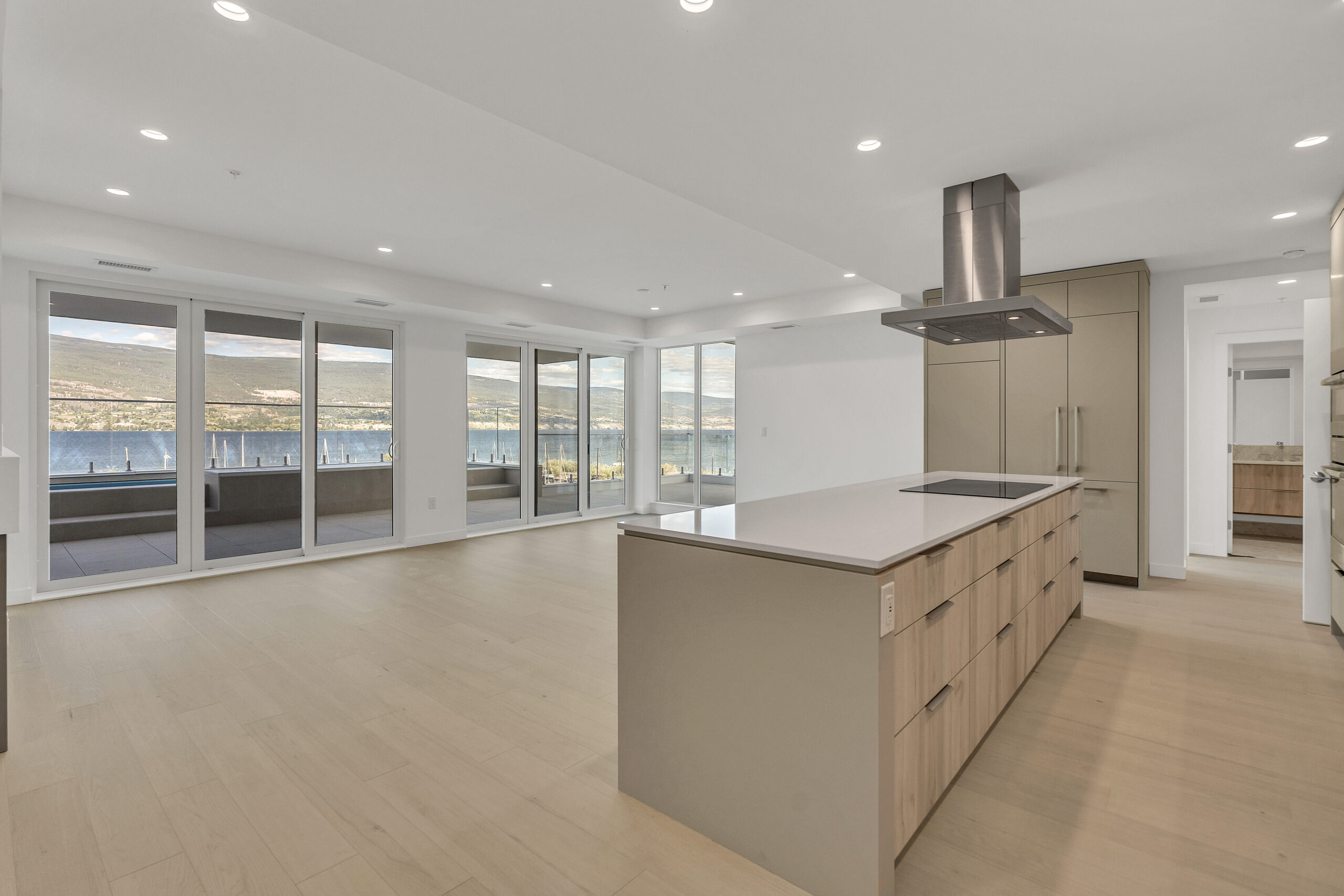 13415 Lakeshore Drive S 401 Summerland V0H 1Z1