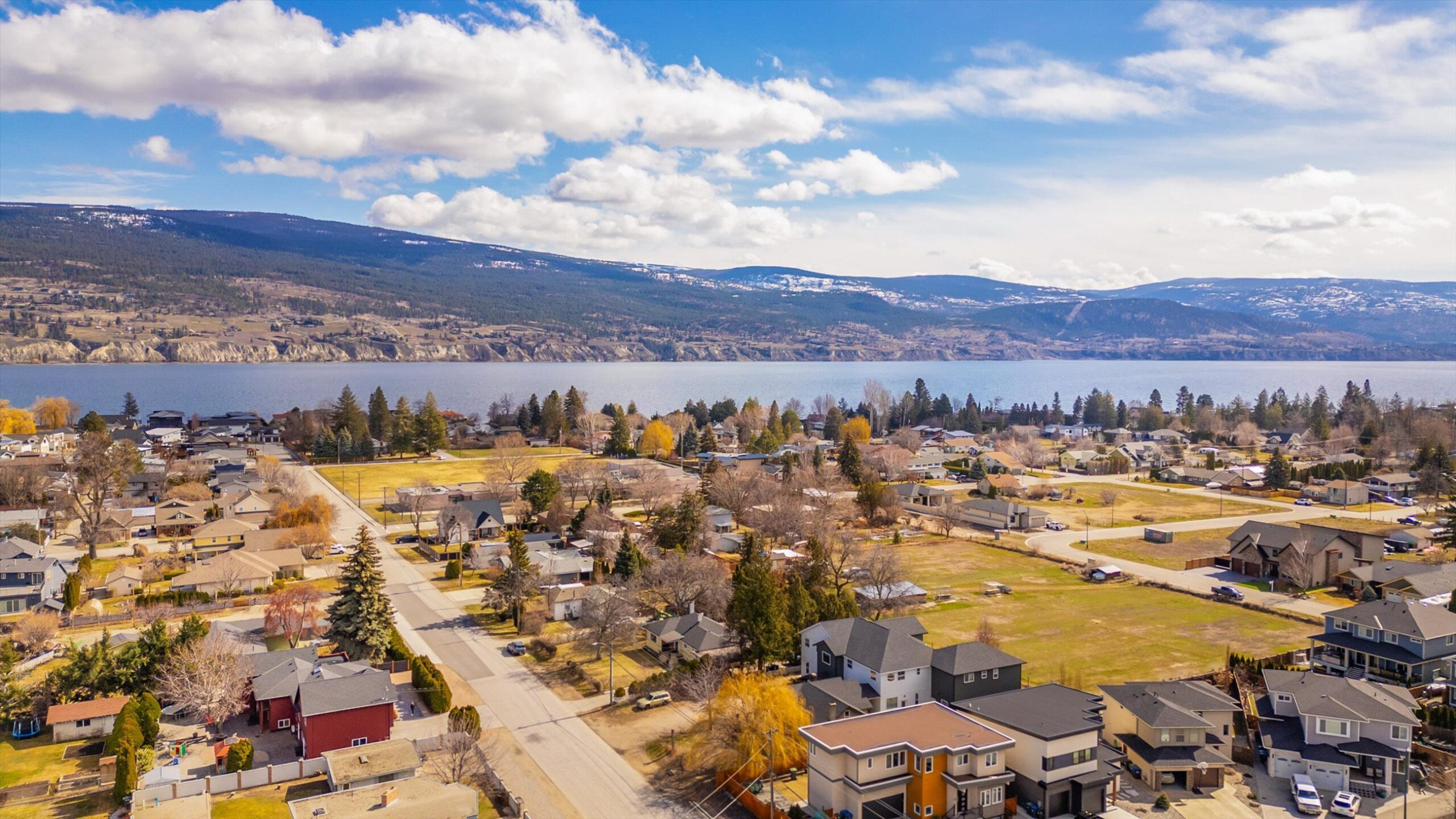 1506 Johnson Street Summerland V0H 1Z9