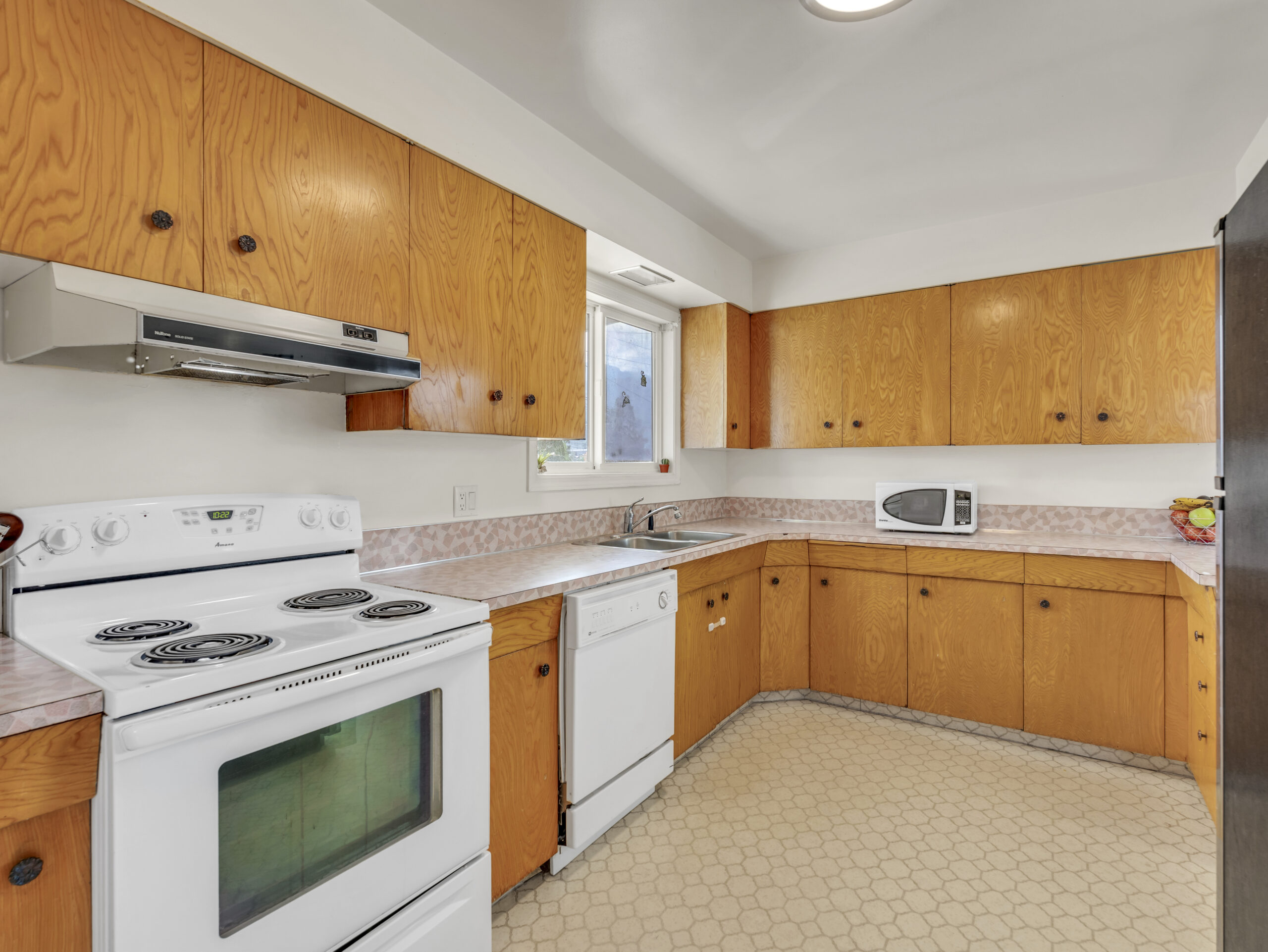 1477 Carmi Drive Penticton V2A 4R9