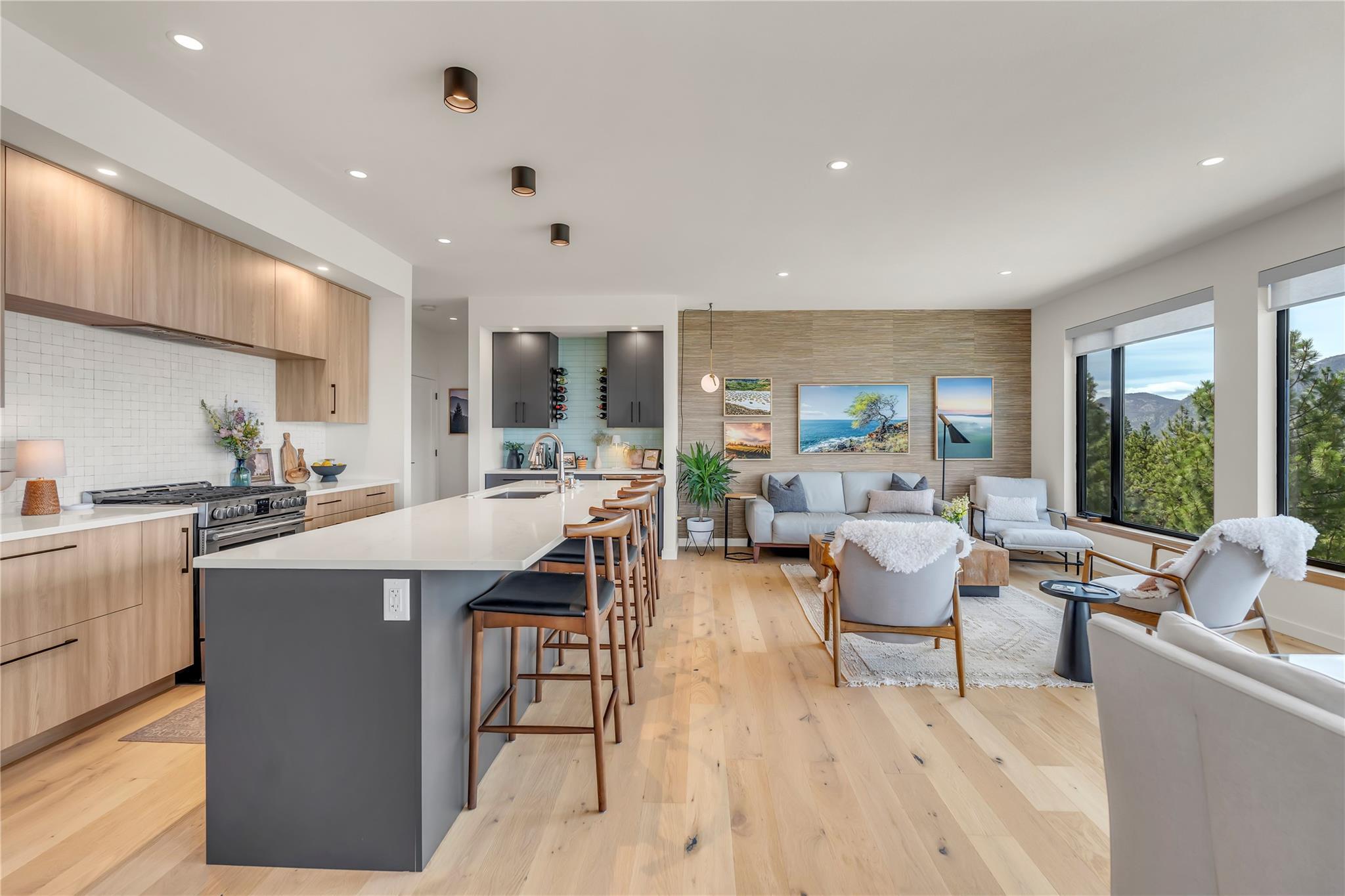 2775 Hawthorn Drive Penticton V2A 0C2