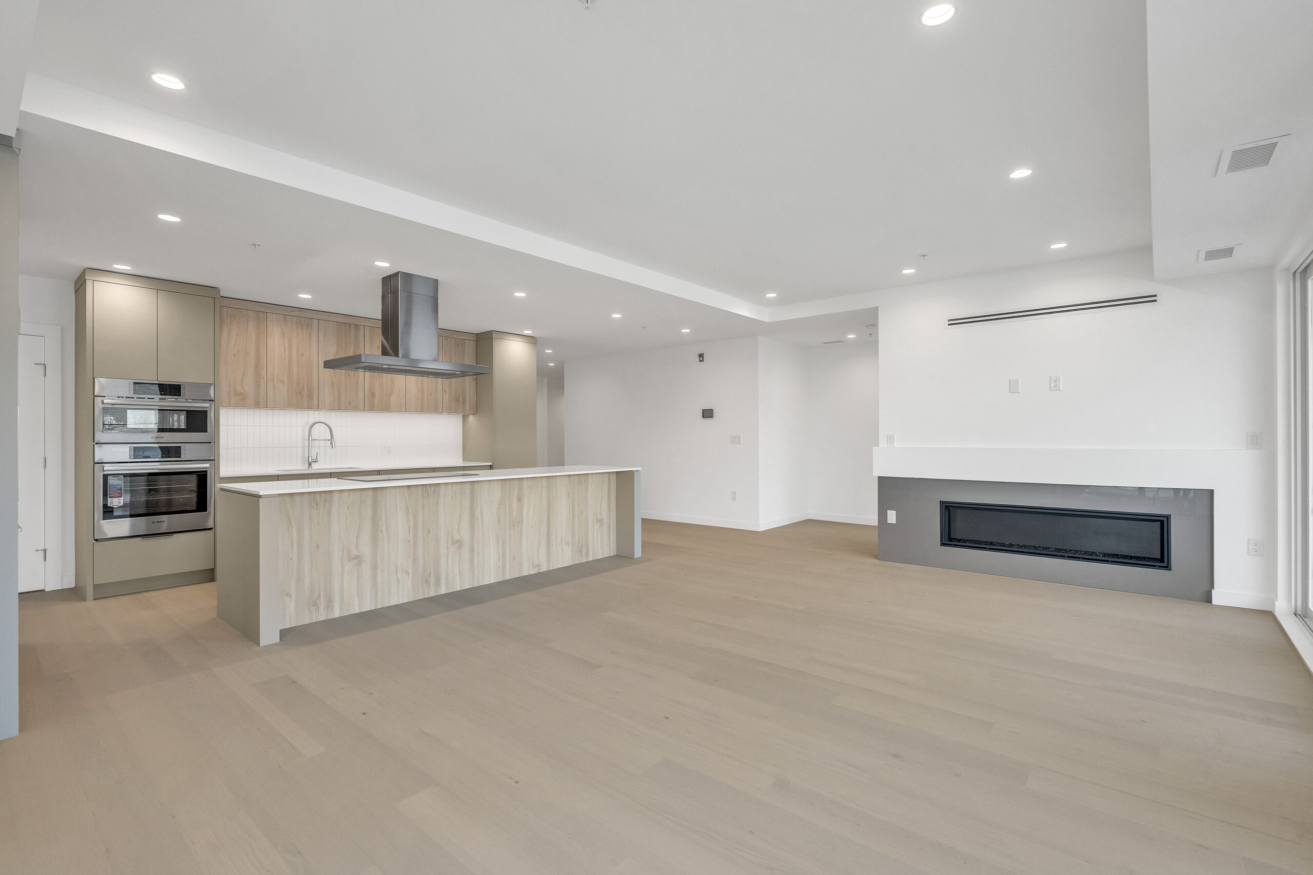 13415 Lakeshore Drive S 401 Summerland V0H 1Z1