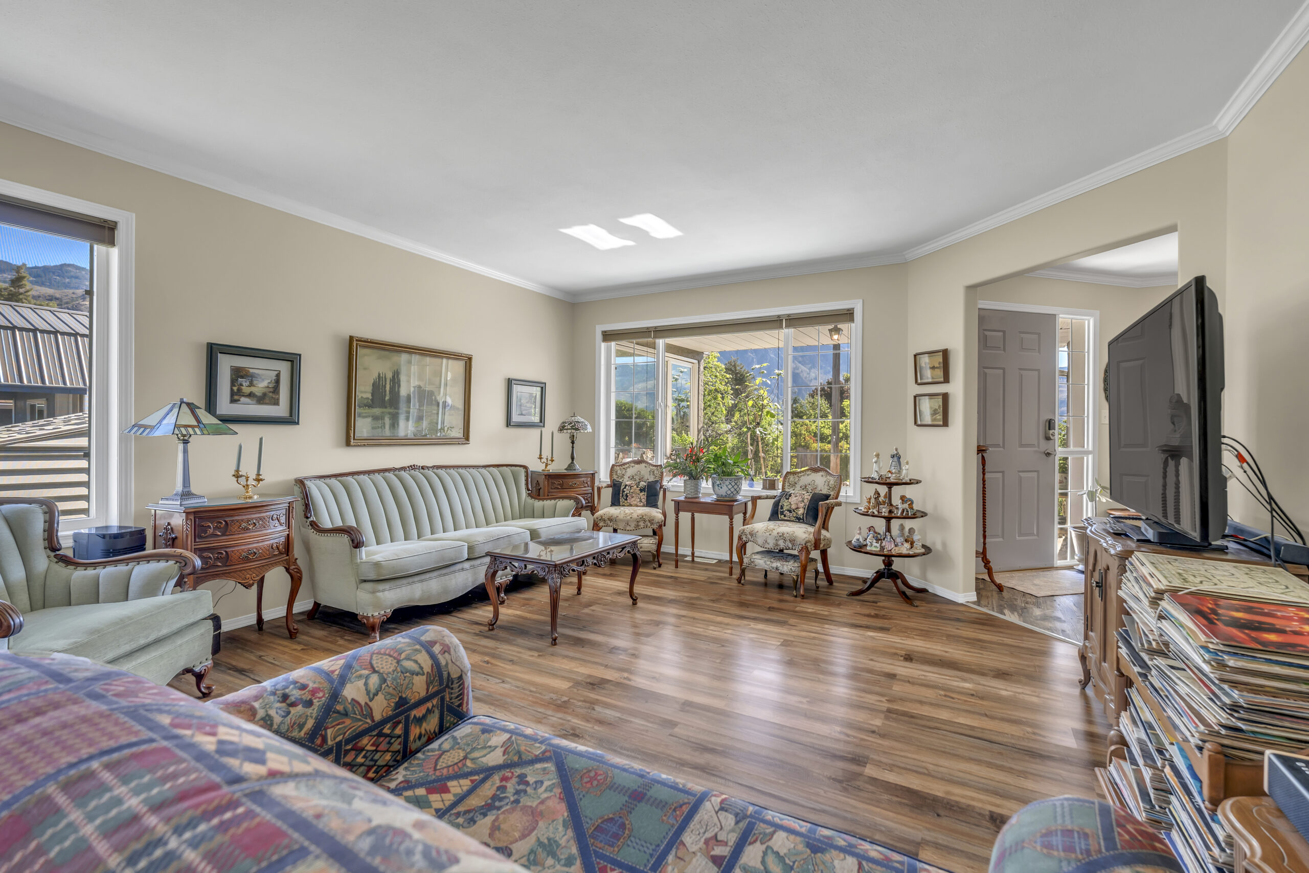 522 Vansanten Road 1 Keremeos V0H 1N5