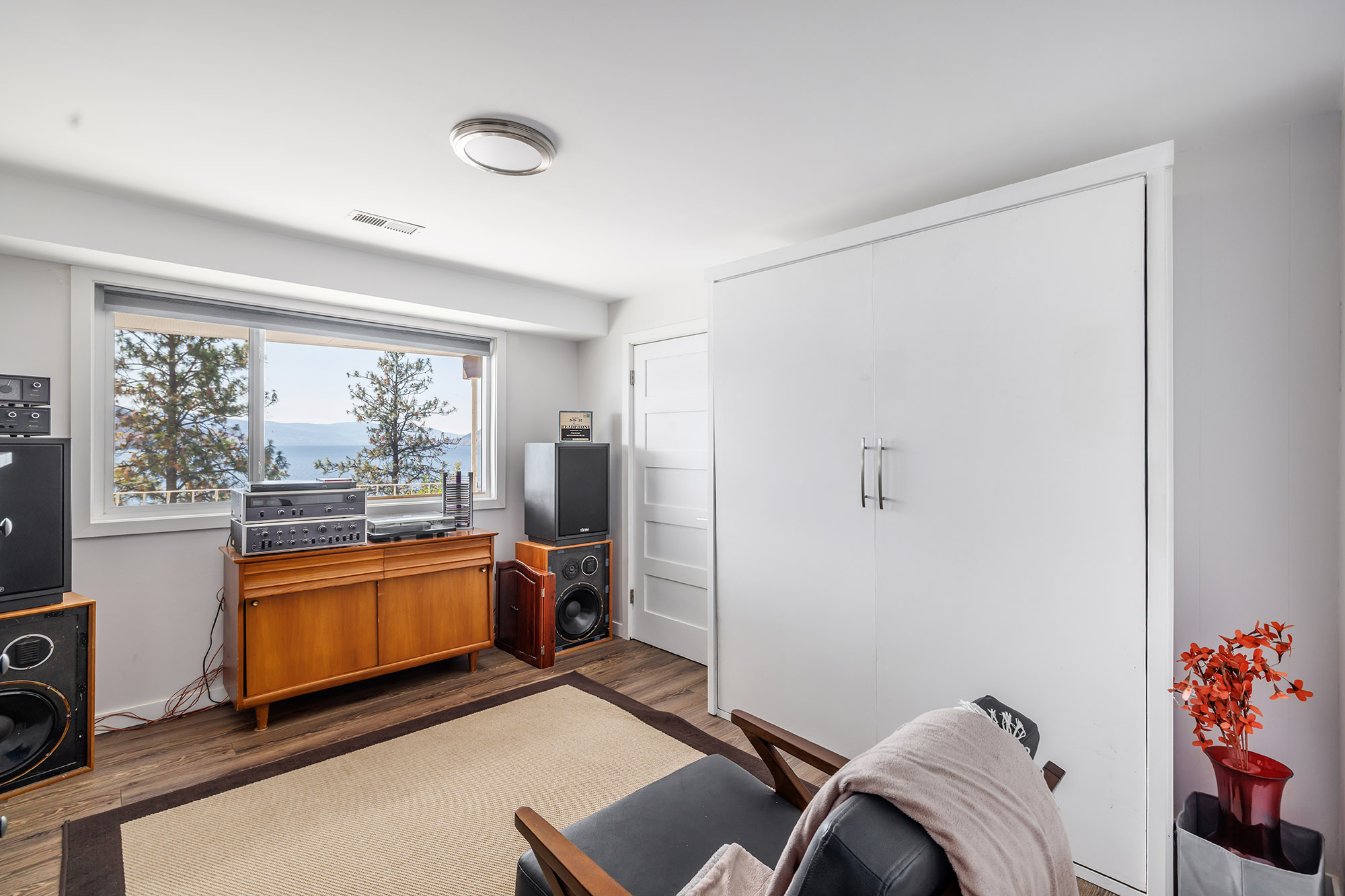 6415 Renfrew Road Peachland V0H 1X7