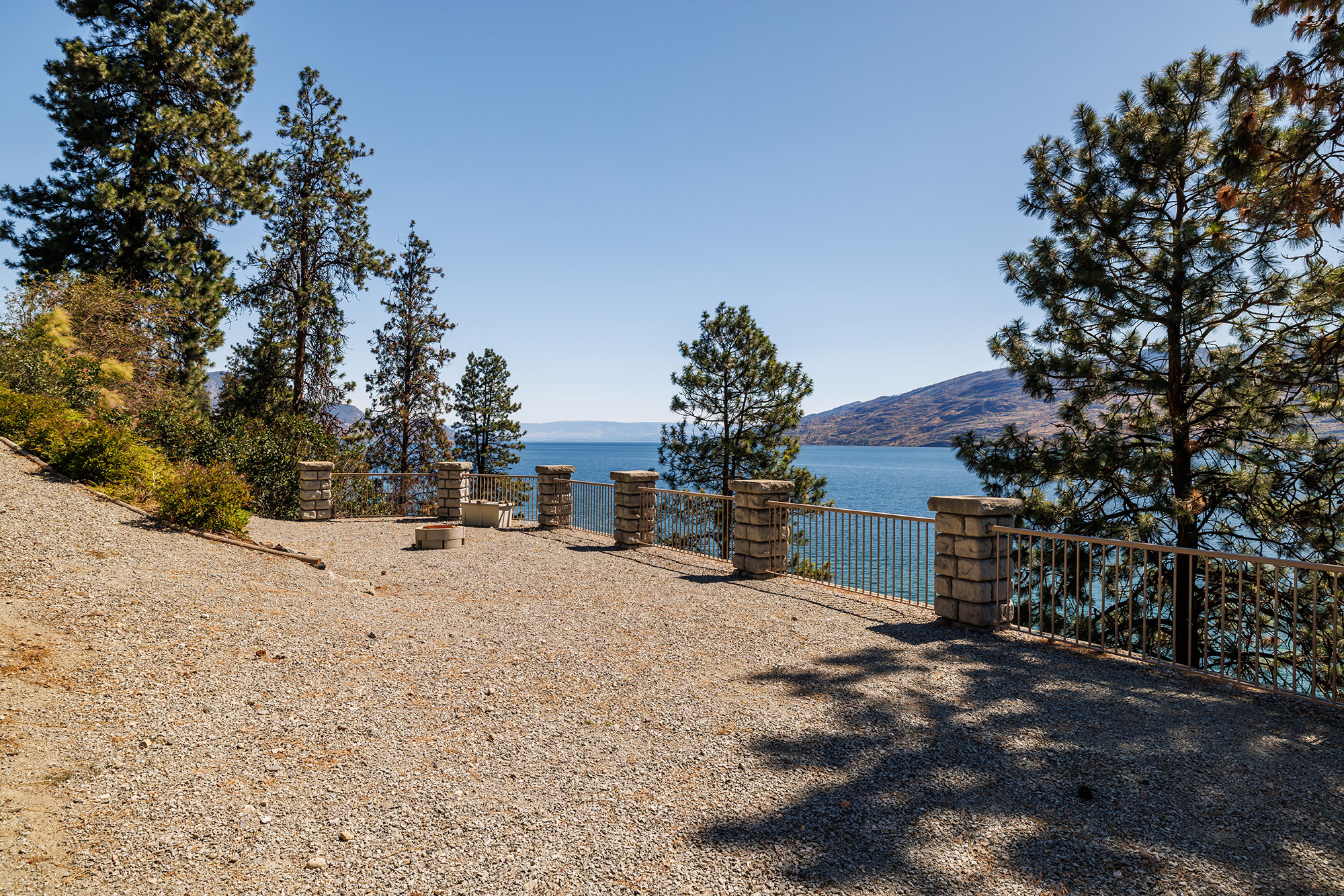 6415 Renfrew Road Peachland V0H 1X7