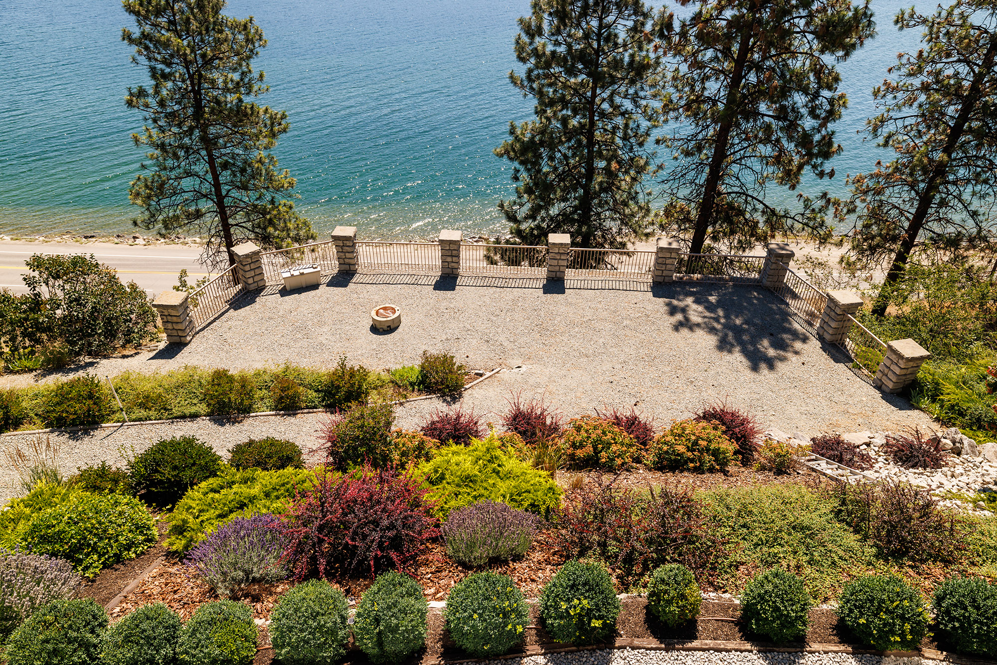 6415 Renfrew Road Peachland V0H 1X7