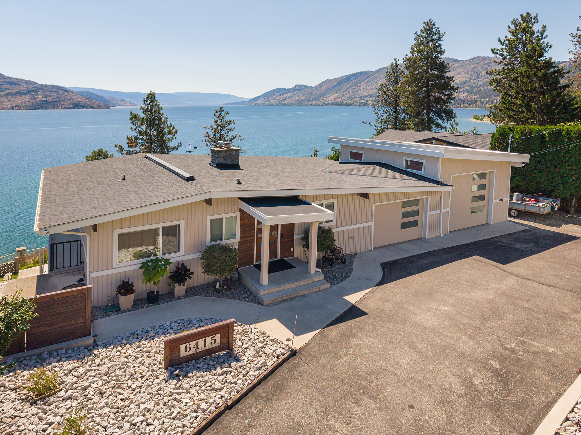 6415 Renfrew Road Peachland V0H 1X7