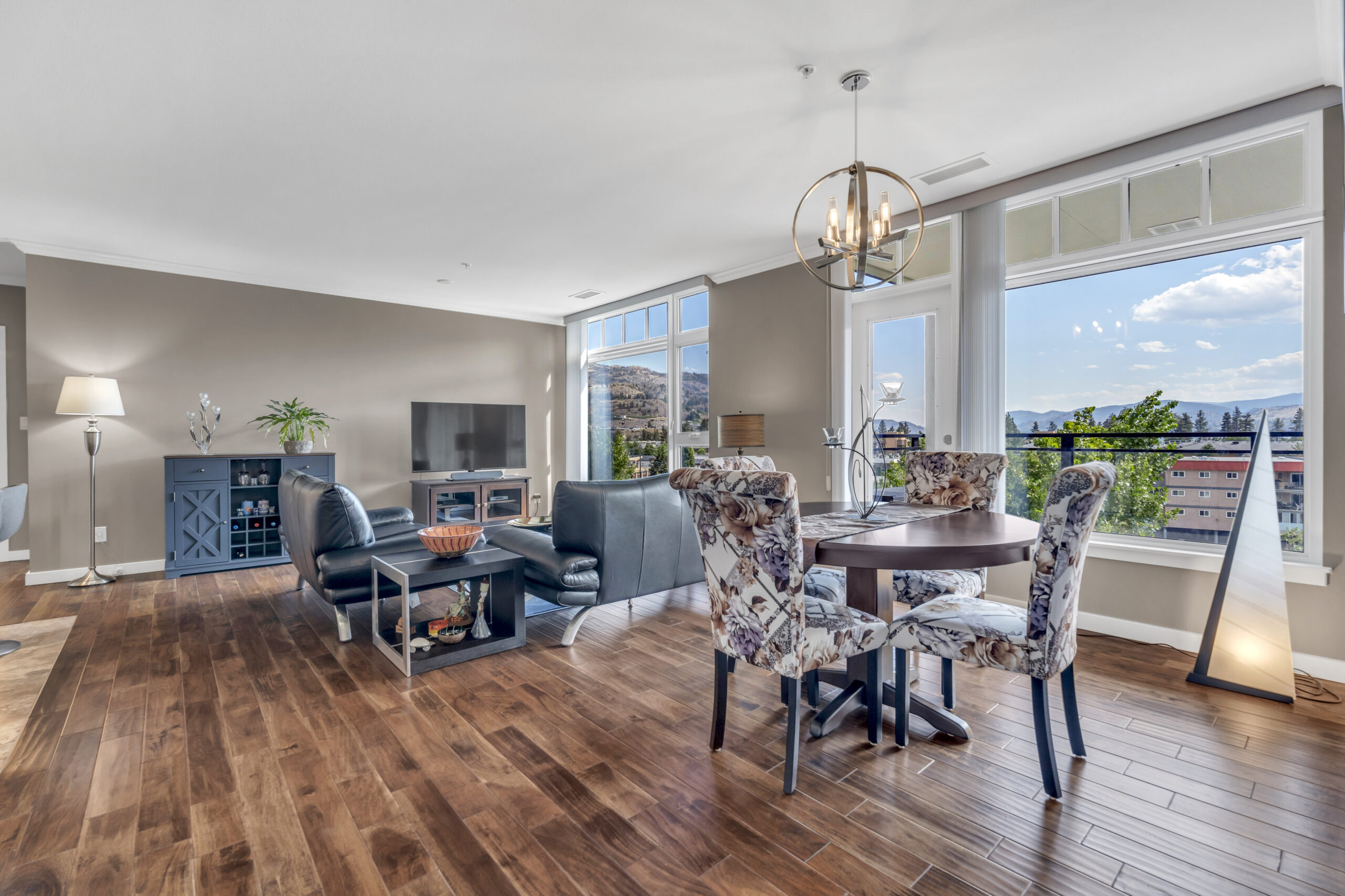 3301 Skaha Lake Road 505 Penticton V2A 6G6