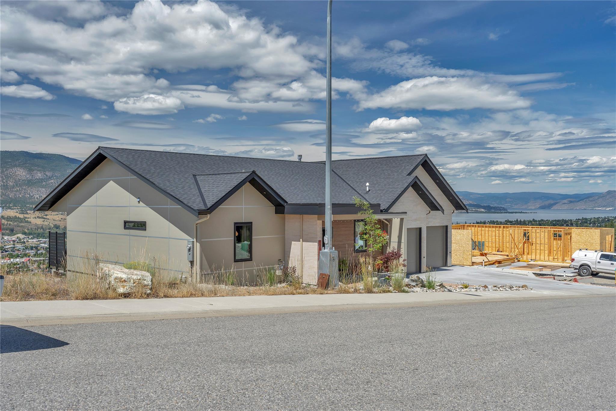 2775 Hawthorn Drive Penticton V2A 0C2