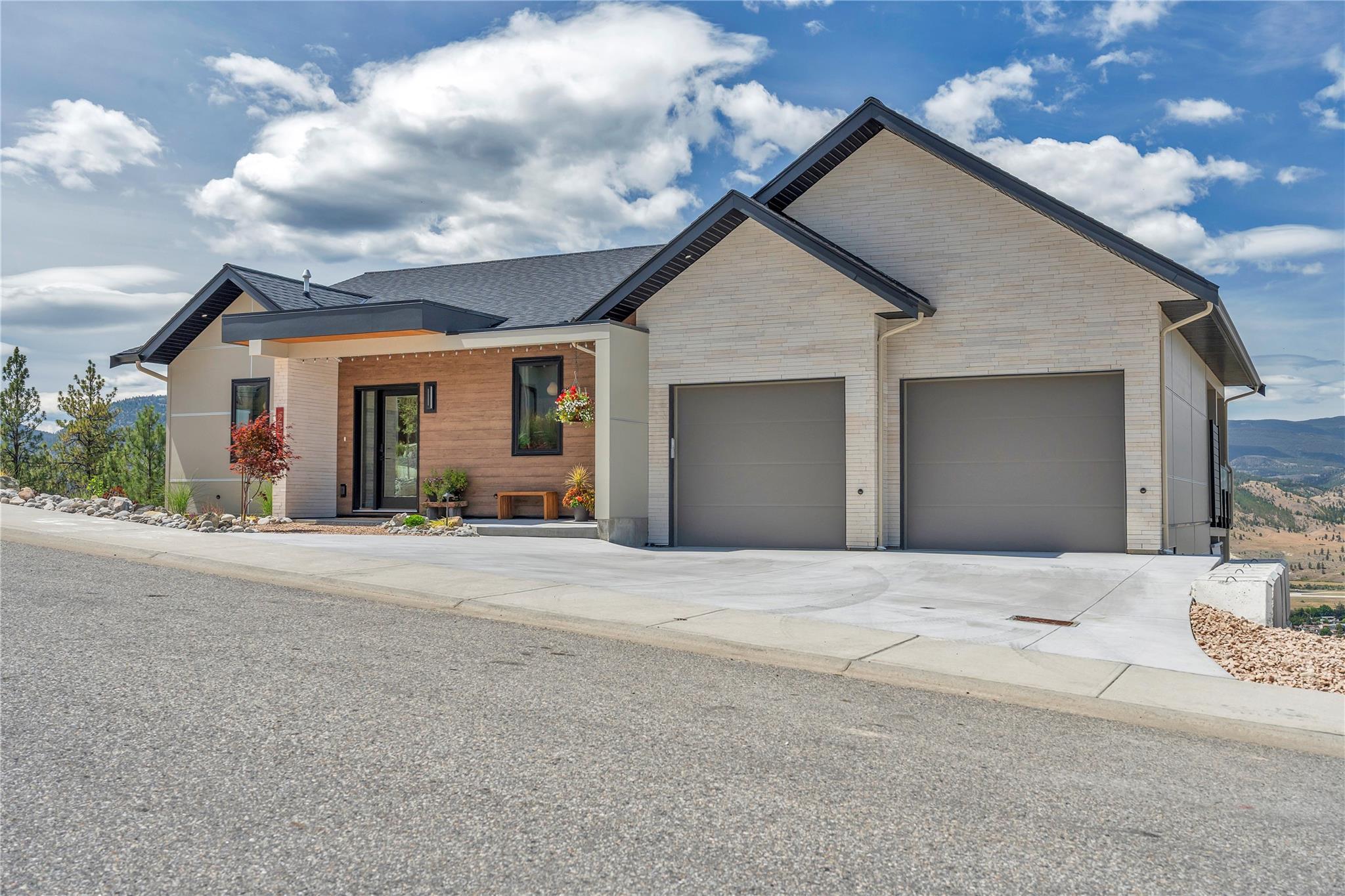 2775 Hawthorn Drive Penticton V2A 0C2